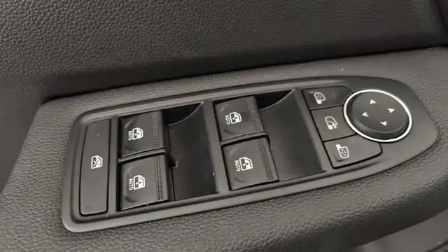Renault Clio view 6