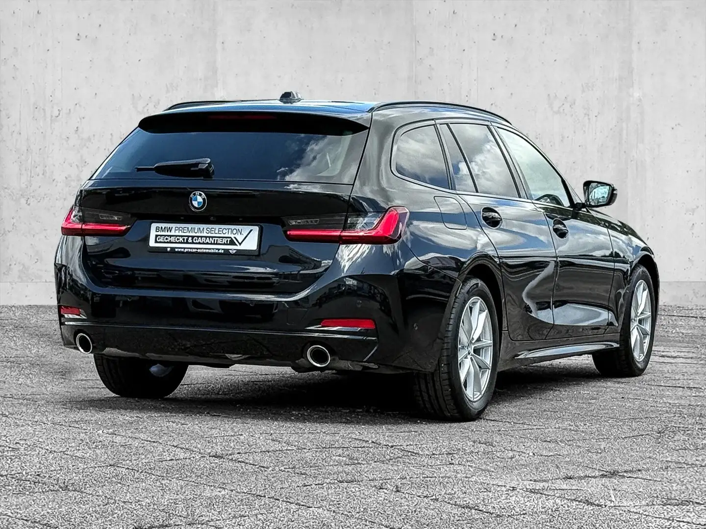 BMW 318 i AHK+INNO.-PAKET+HUD+KAMERA+DRIVING ASSISTANT Noir - 2