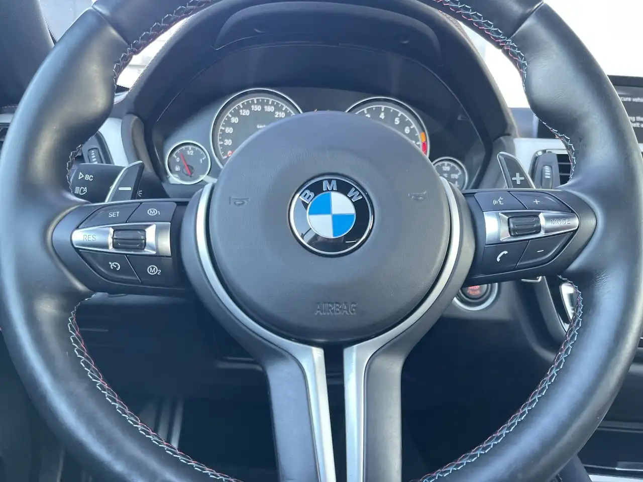 BMW M4 снимка BMW M4
