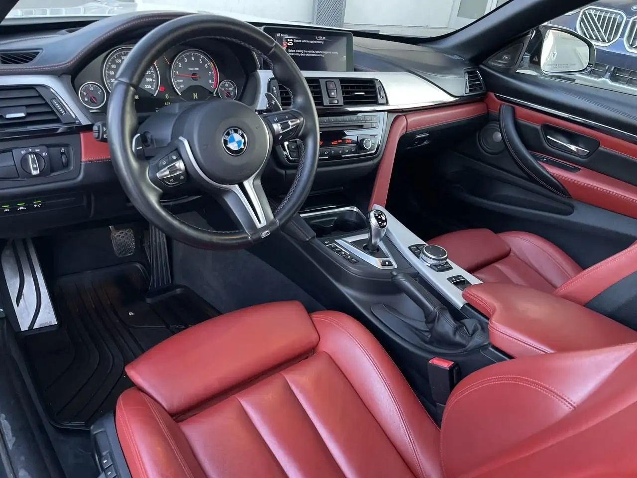 BMW M4 снимка BMW M4