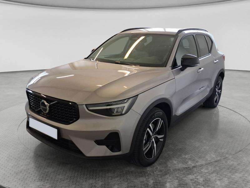 Volvo XC40 2026