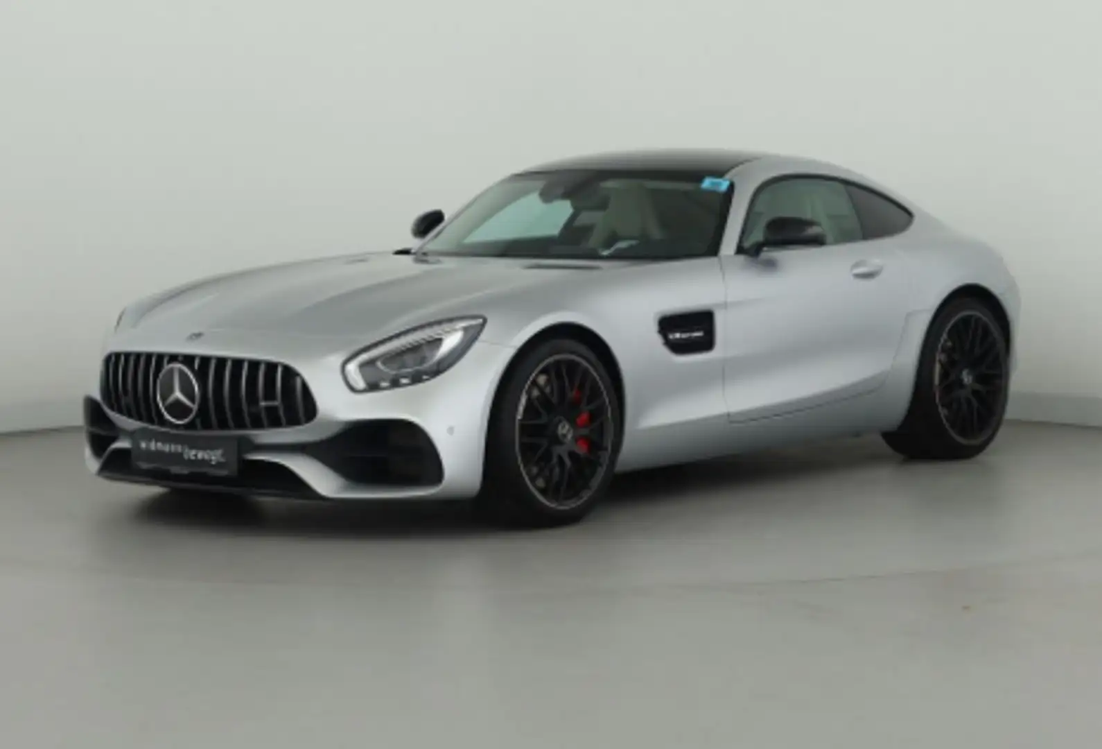 Mercedes-Benz AMG GT Coupé S Plateado - 1