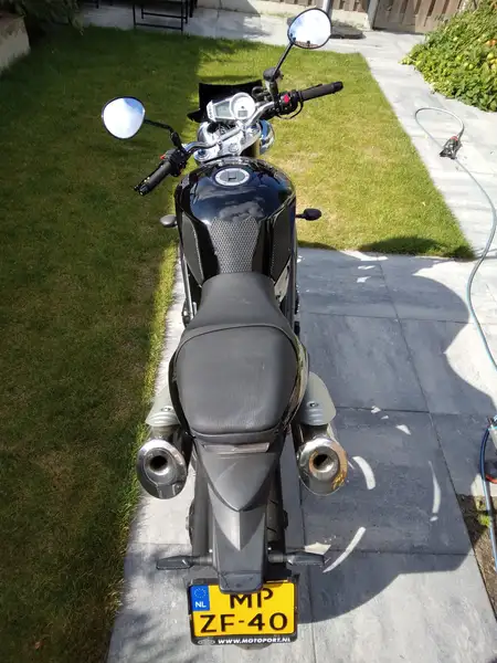 Triumph Speed Triple 1050 - foto 8