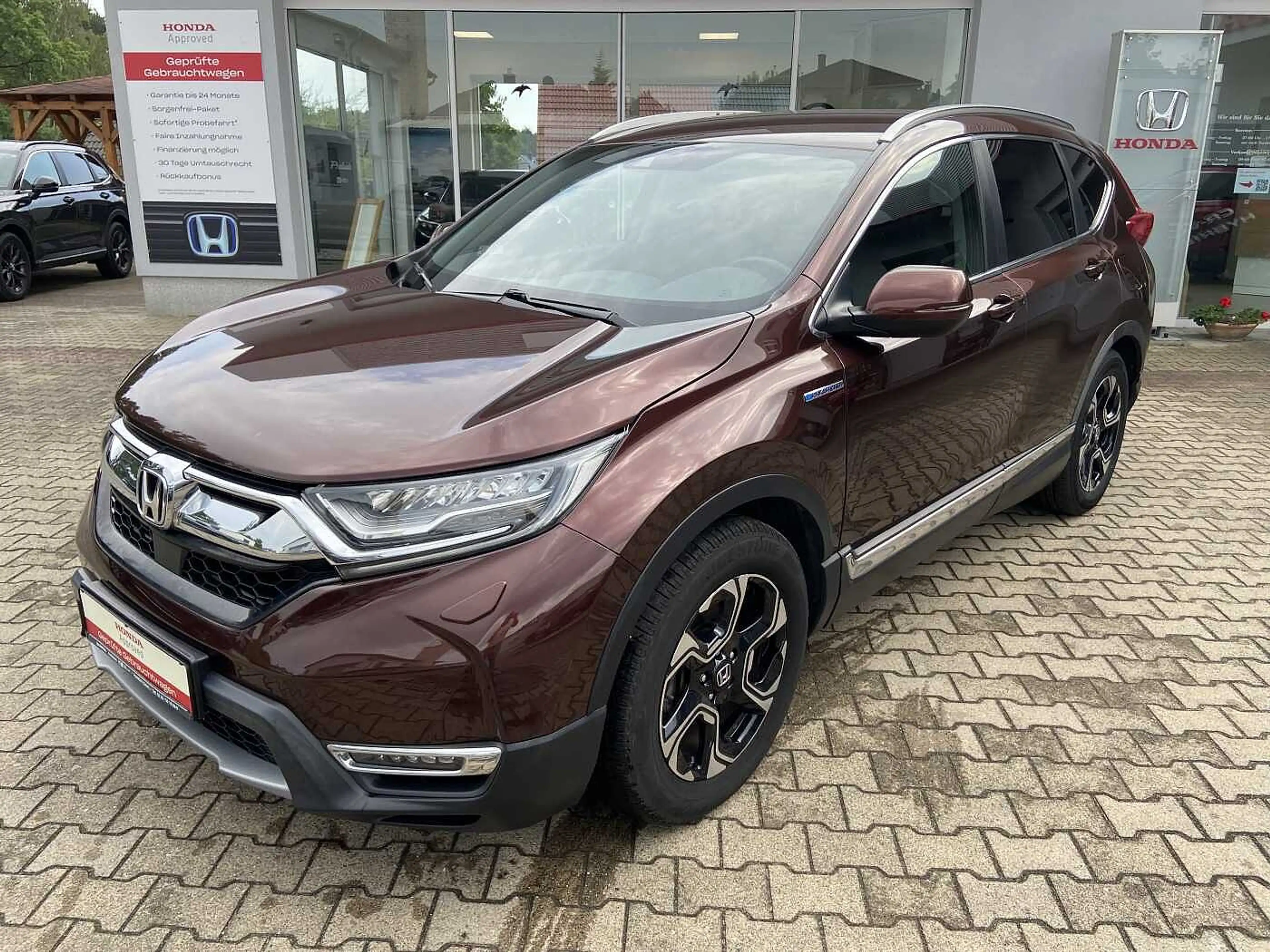 Honda CR-V Hybrid 2.0 i-MMD 2WD Lifestyle — photo 2