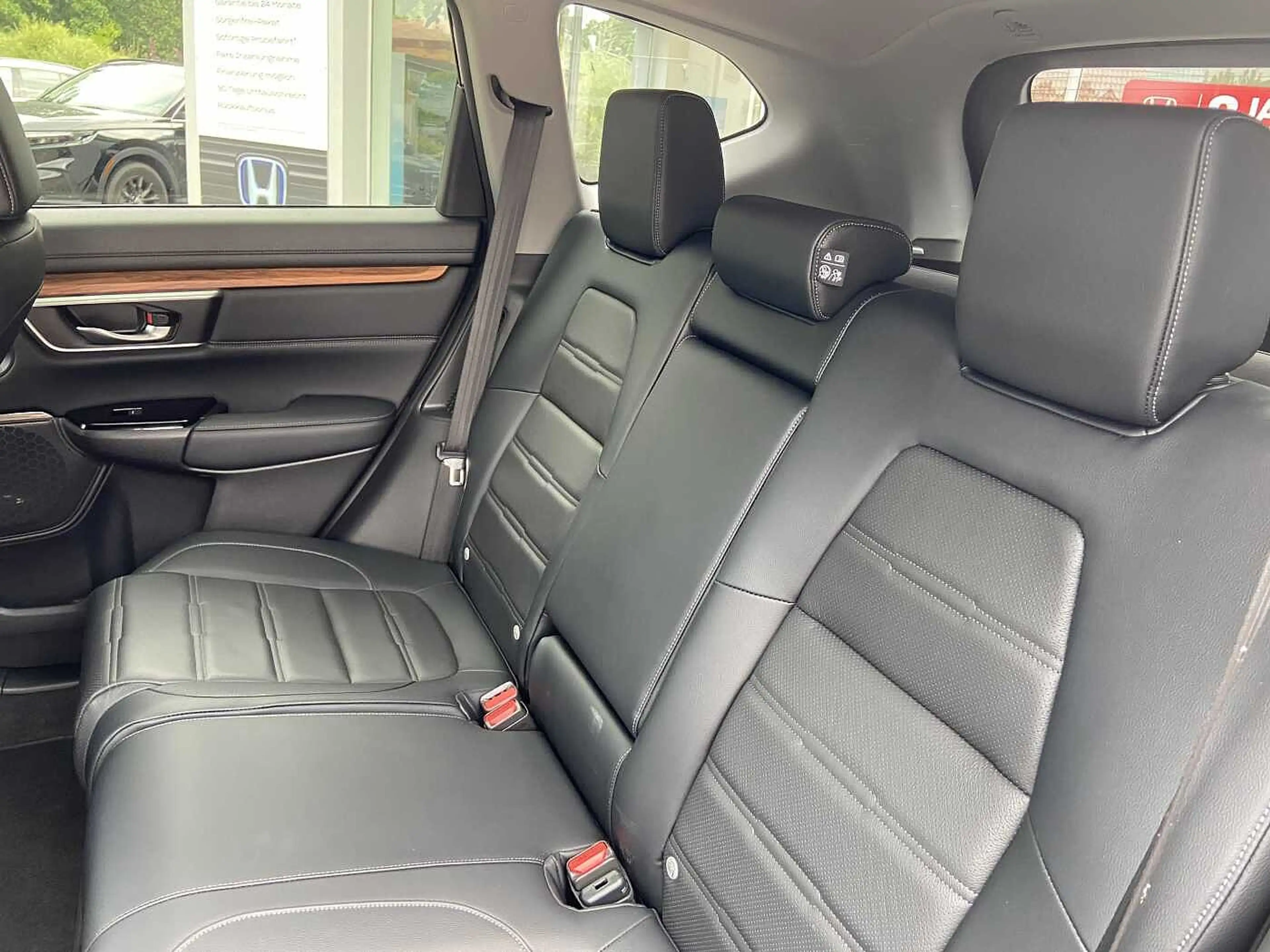 Honda CR-V Hybrid 2.0 i-MMD 2WD Lifestyle — photo 11