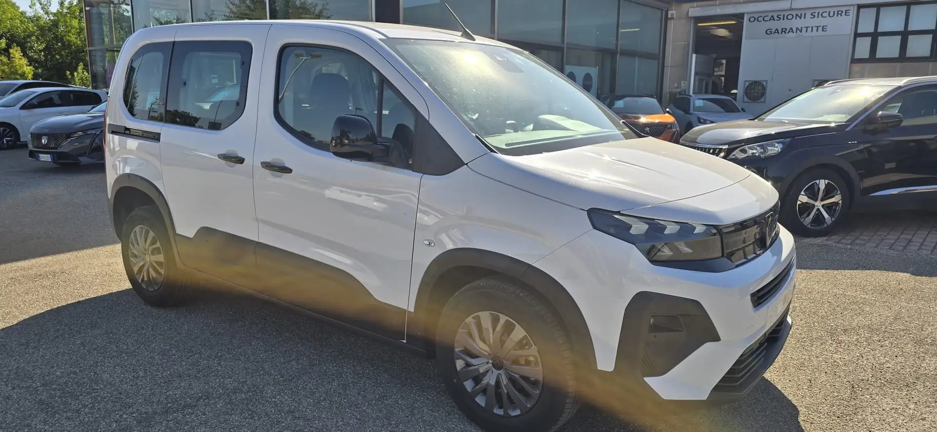 Peugeot Rifter 1.5 BlueHdi 100 cv Allure s&s Bianco - 2