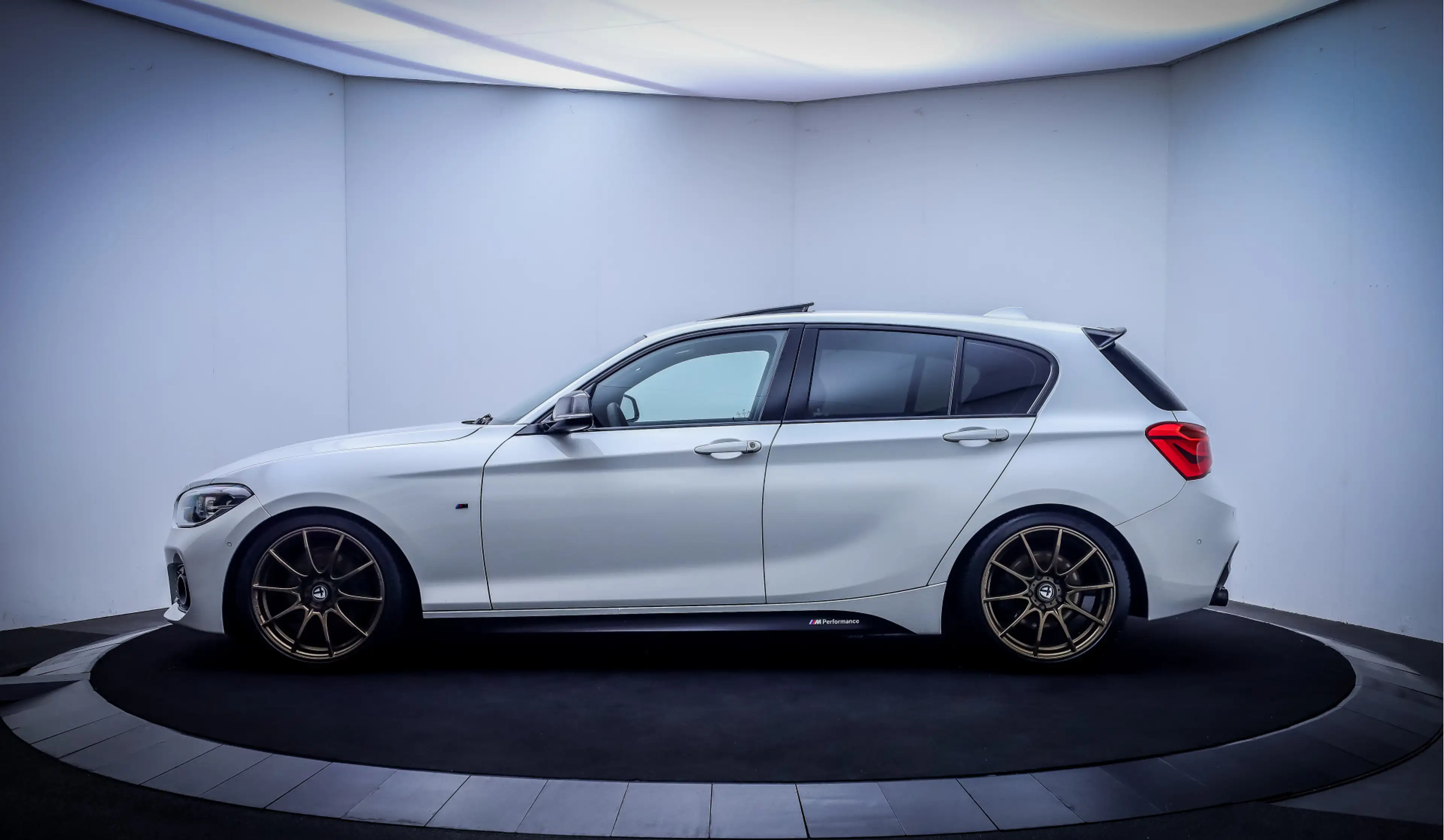BMW 125 1-serie 125iA High Executive — photo 12