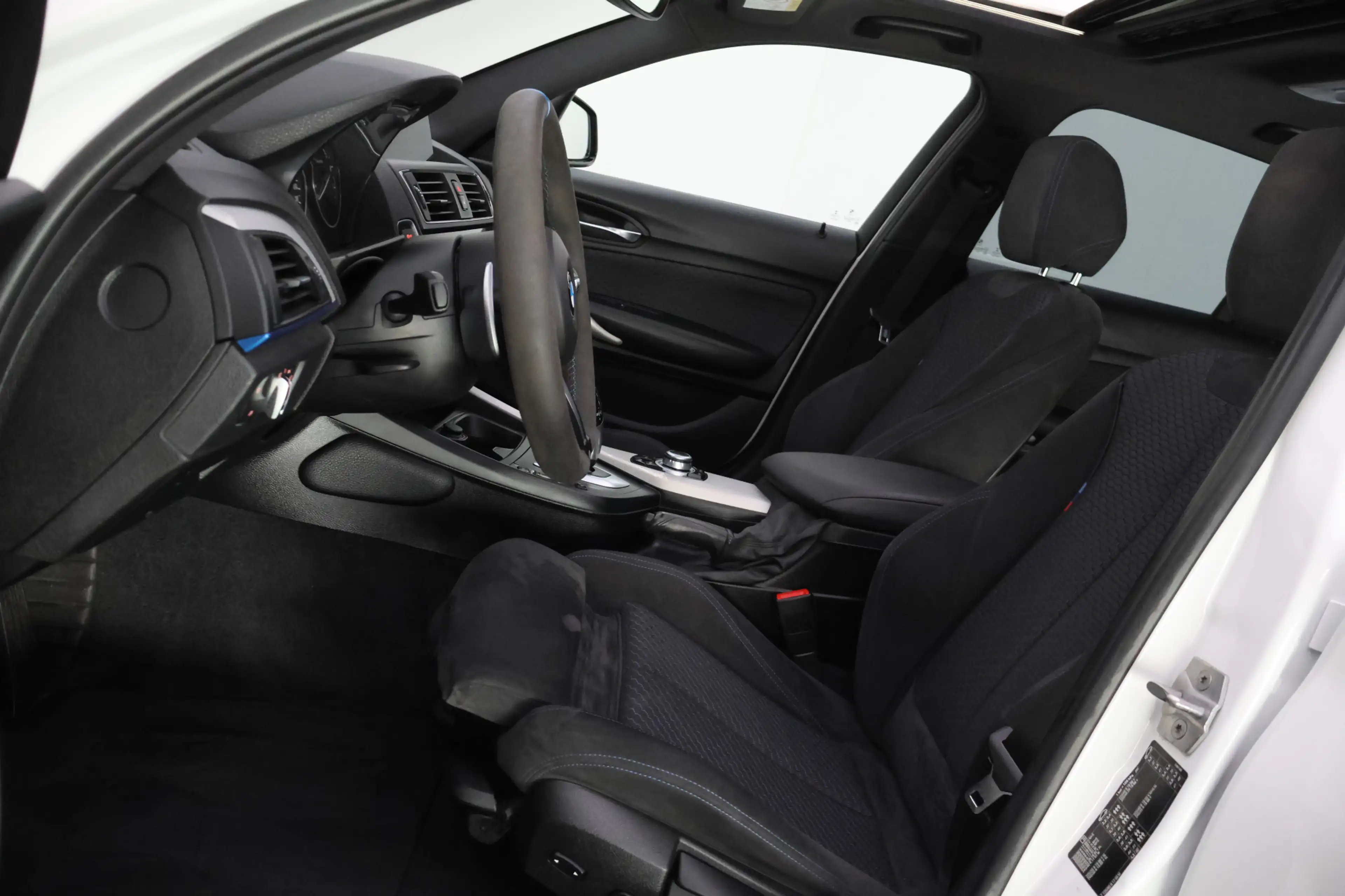 BMW 125 1-serie 125iA High Executive — photo 10