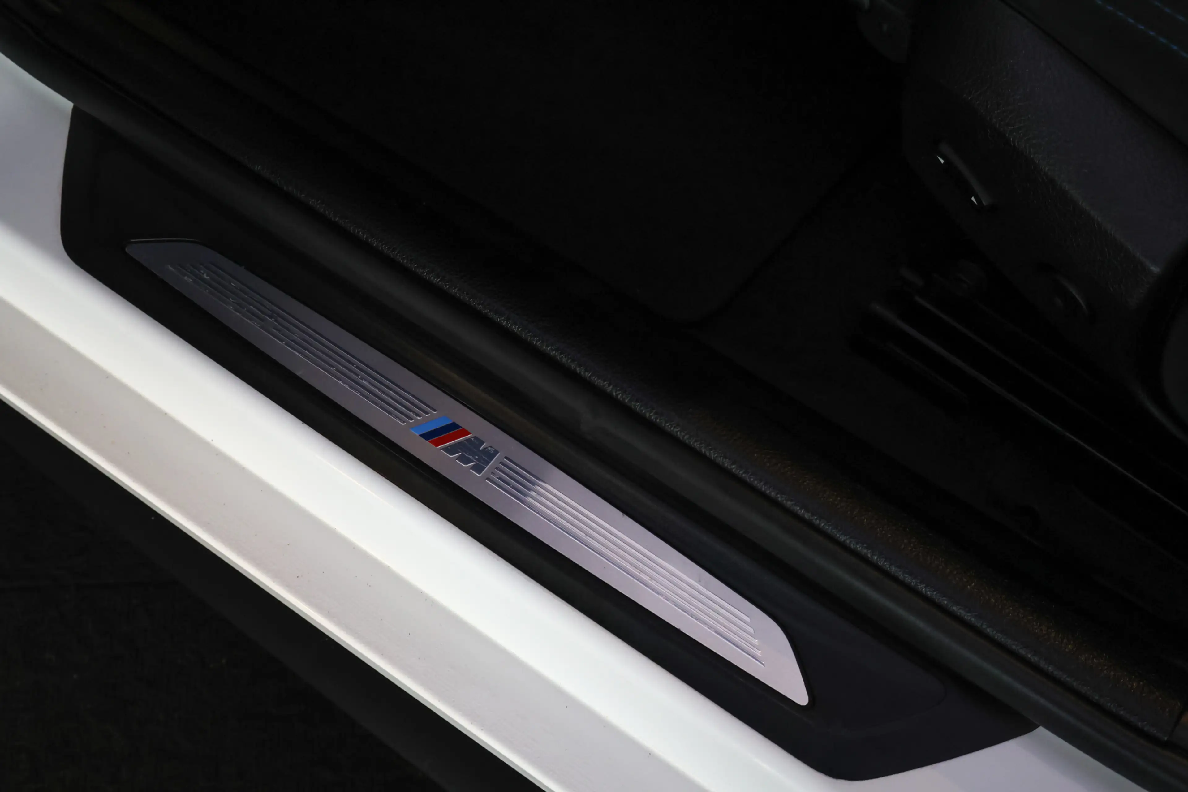 BMW 125 1-serie 125iA High Executive — photo 25