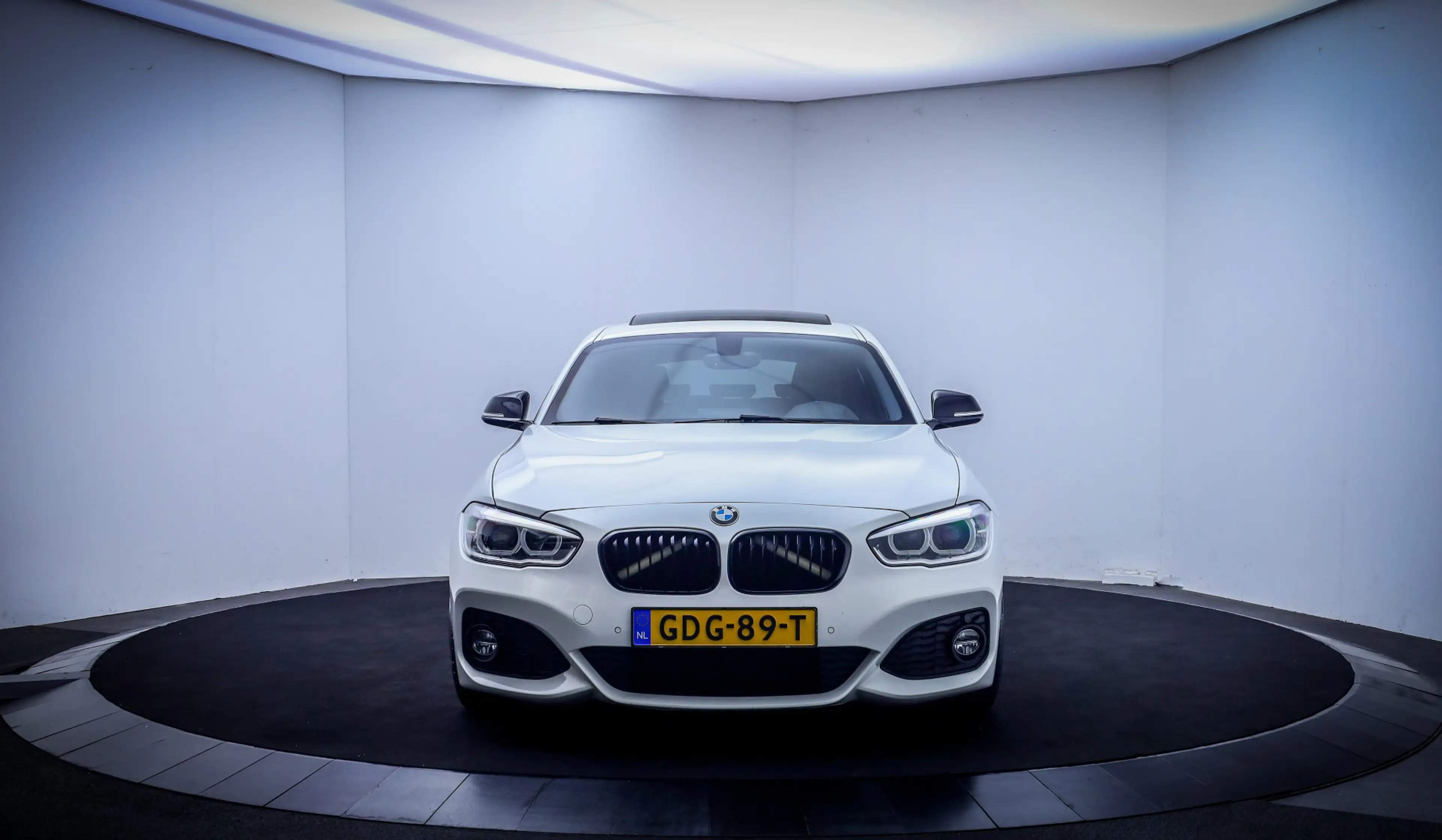 BMW 125 1-serie 125iA High Executive — photo 2