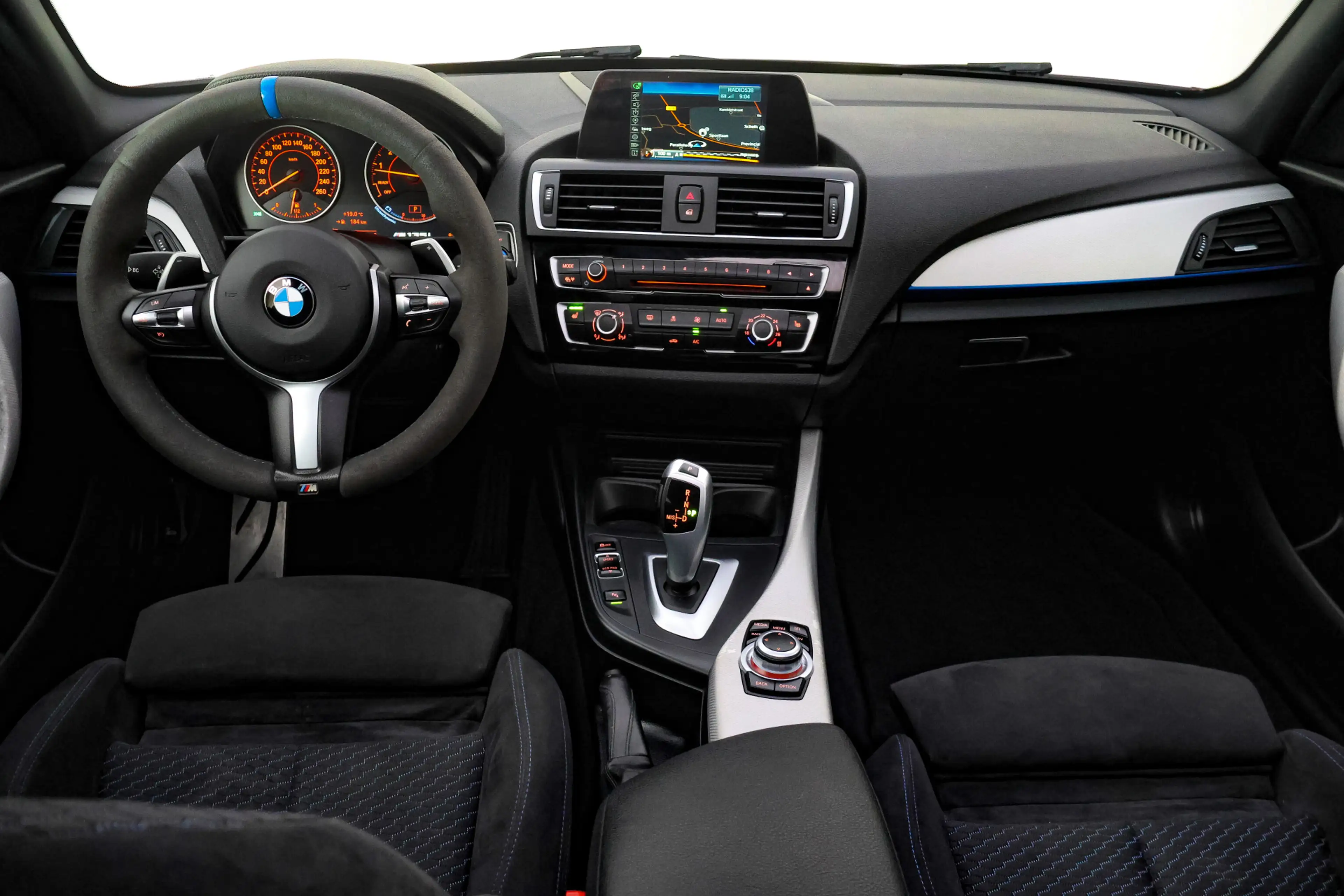 BMW 125 1-serie 125iA High Executive — photo 17