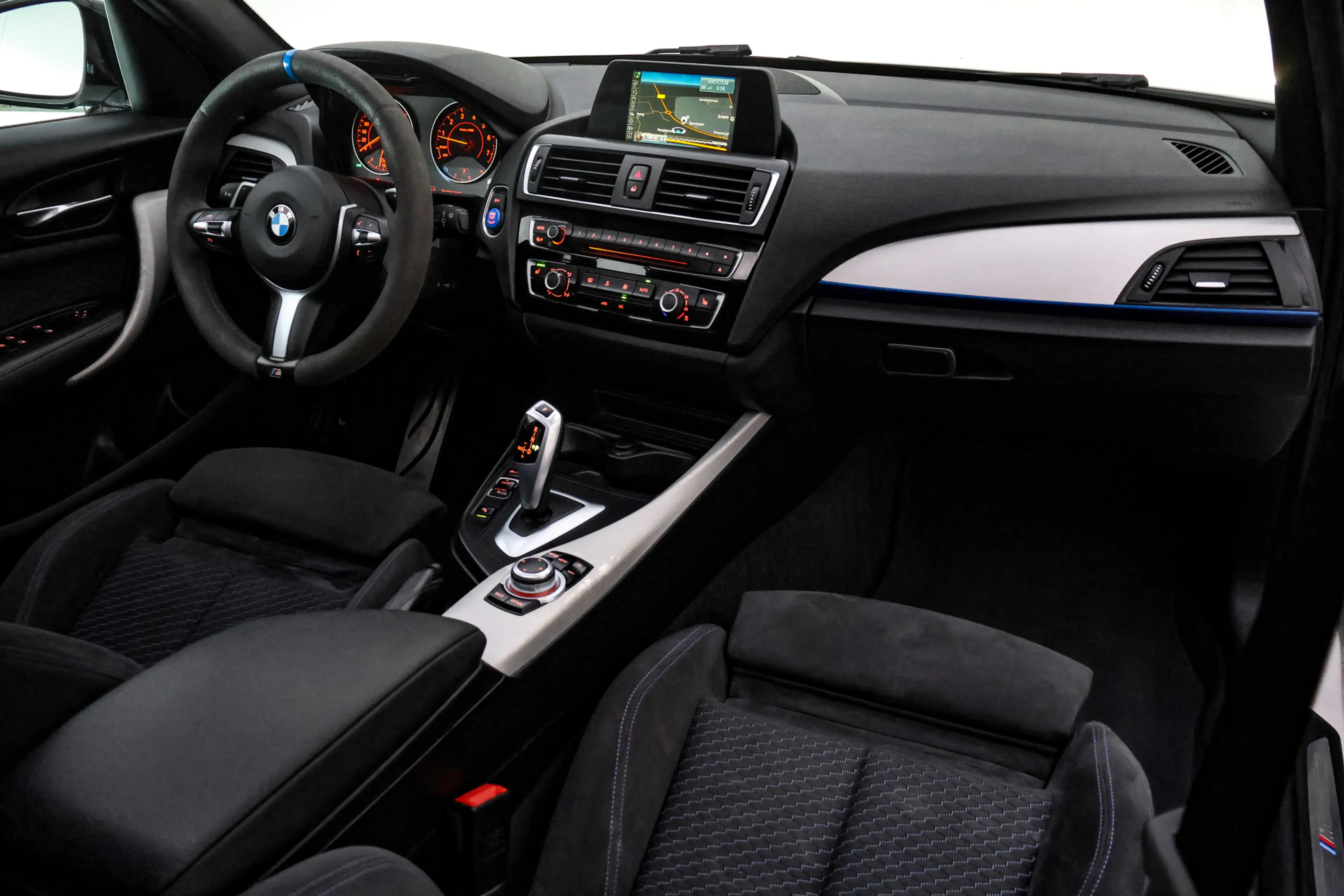 BMW 125 1-serie 125iA High Executive — photo 22