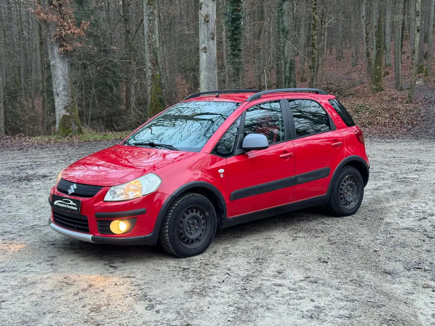 Suzuki SX4 Automatik*AHK*SHZ*KLIMAAUTO*KEYLESS Rot - 1