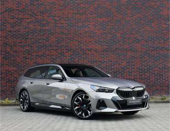 5-serie Touring 550e xDrive | Sportstoel - Pano -
