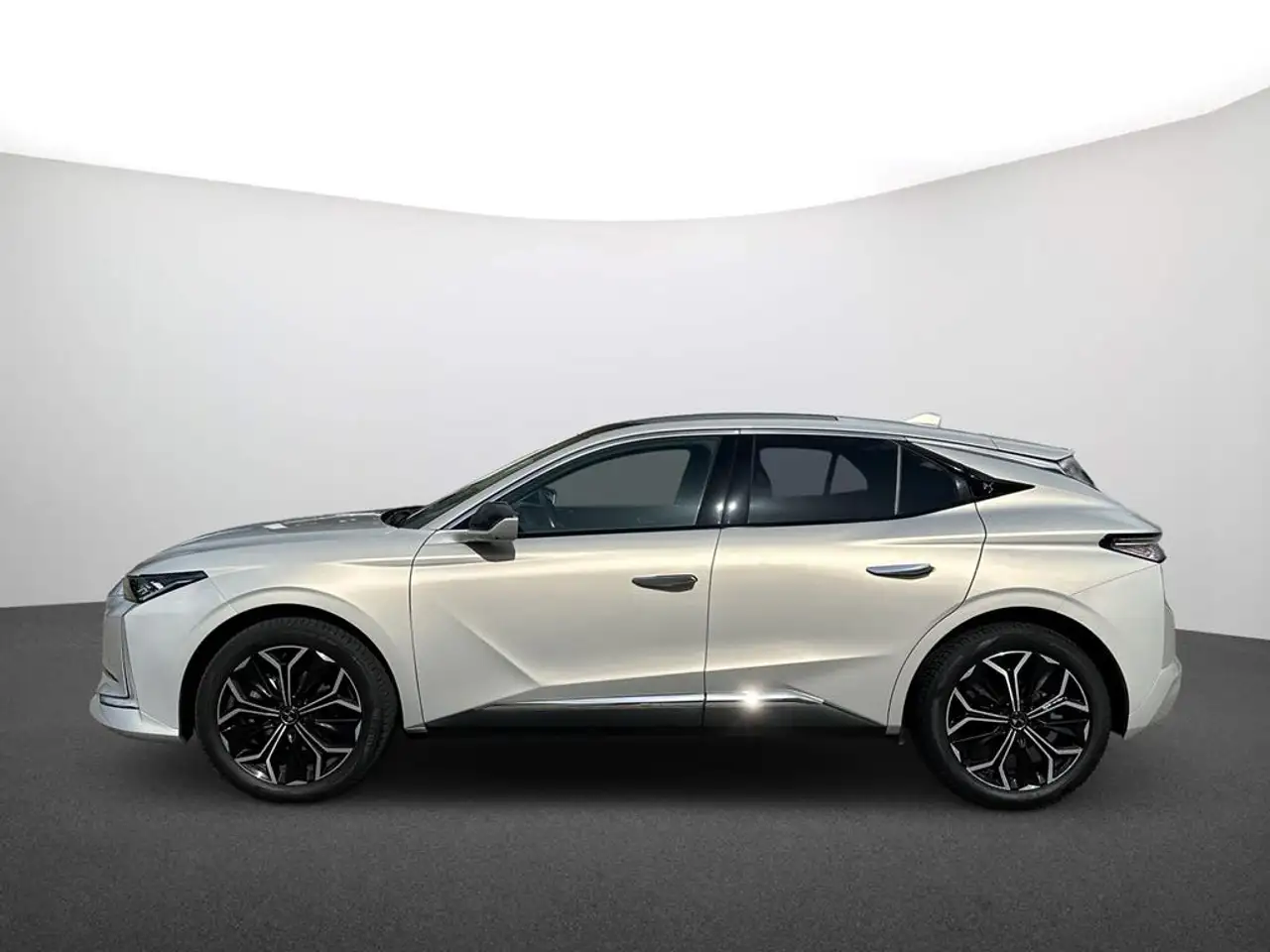 DS Automobiles DS 4 2023