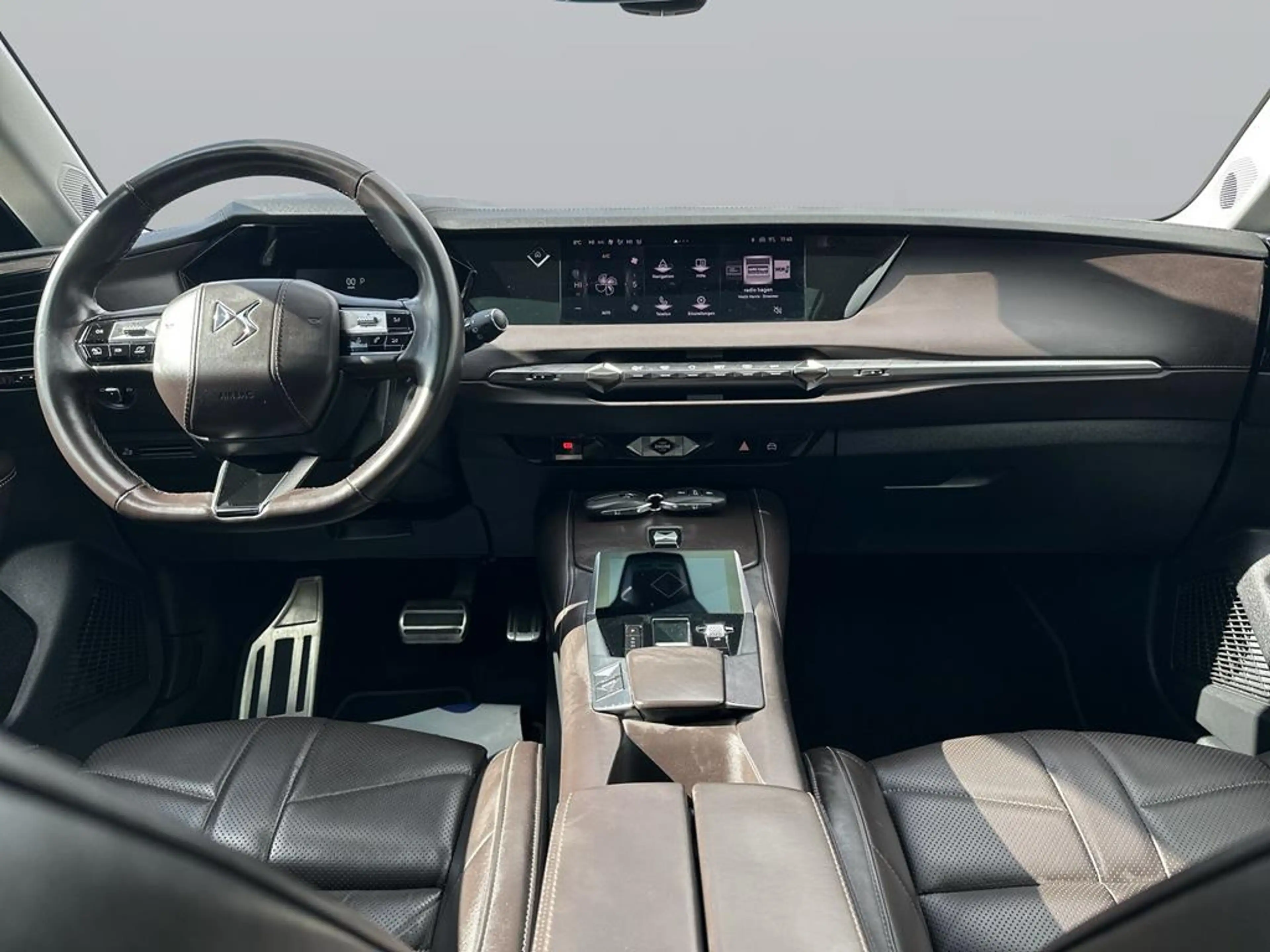 DS Automobiles DS 4 PERFORMANCE LINE + E-TENSE 225 (MY22) — photo 10