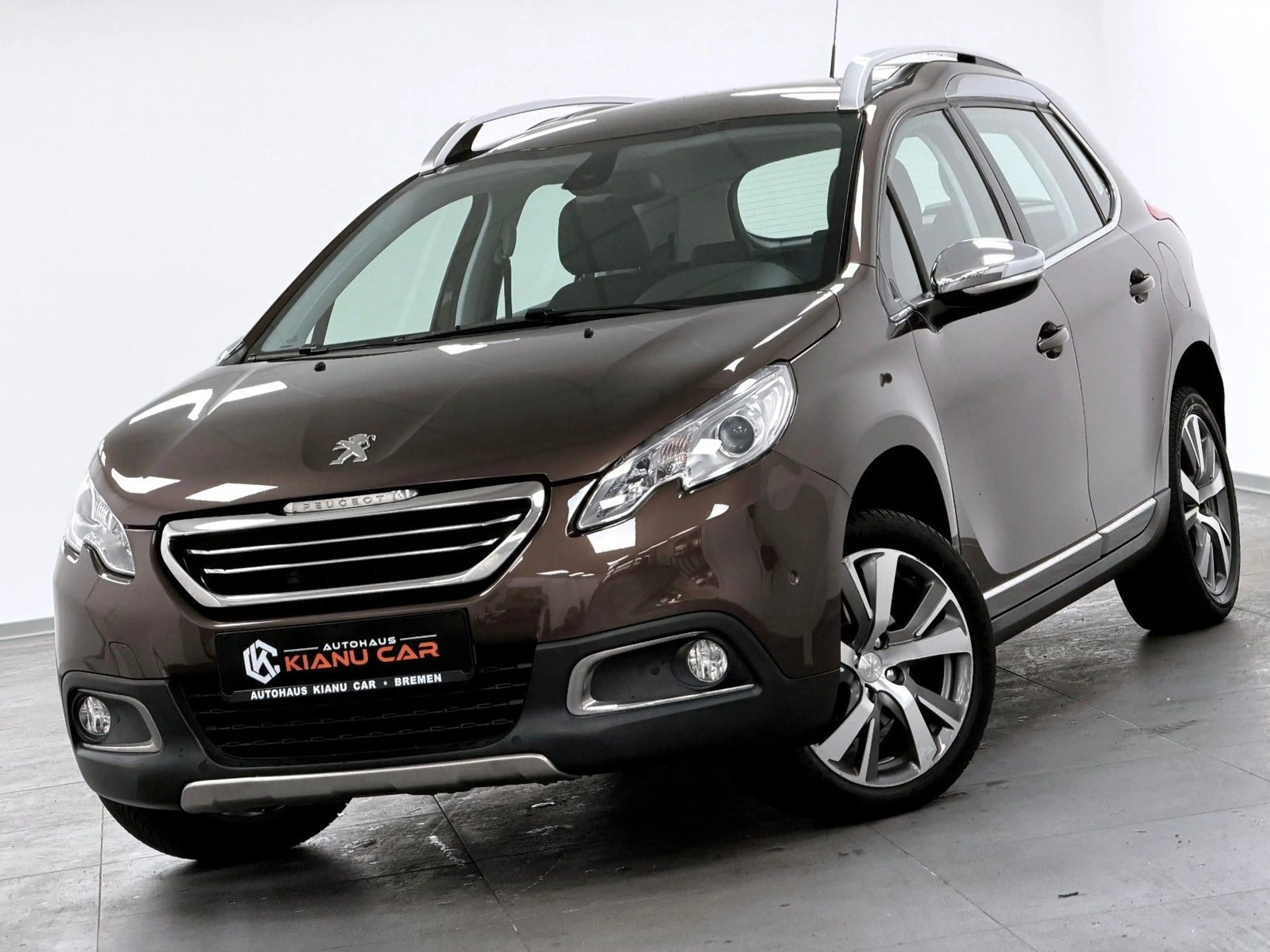 Peugeot 2008 Allure-AHK-NAVI-PDC-TEILLEDER-KLIMAAUTOMATI