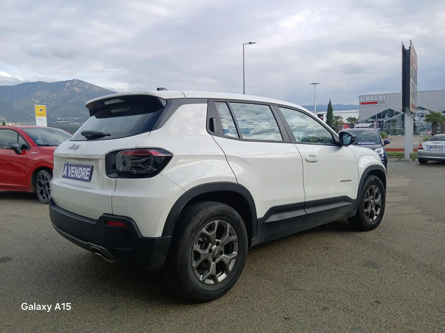 Jeep Avenger Longitude Blanc - 2