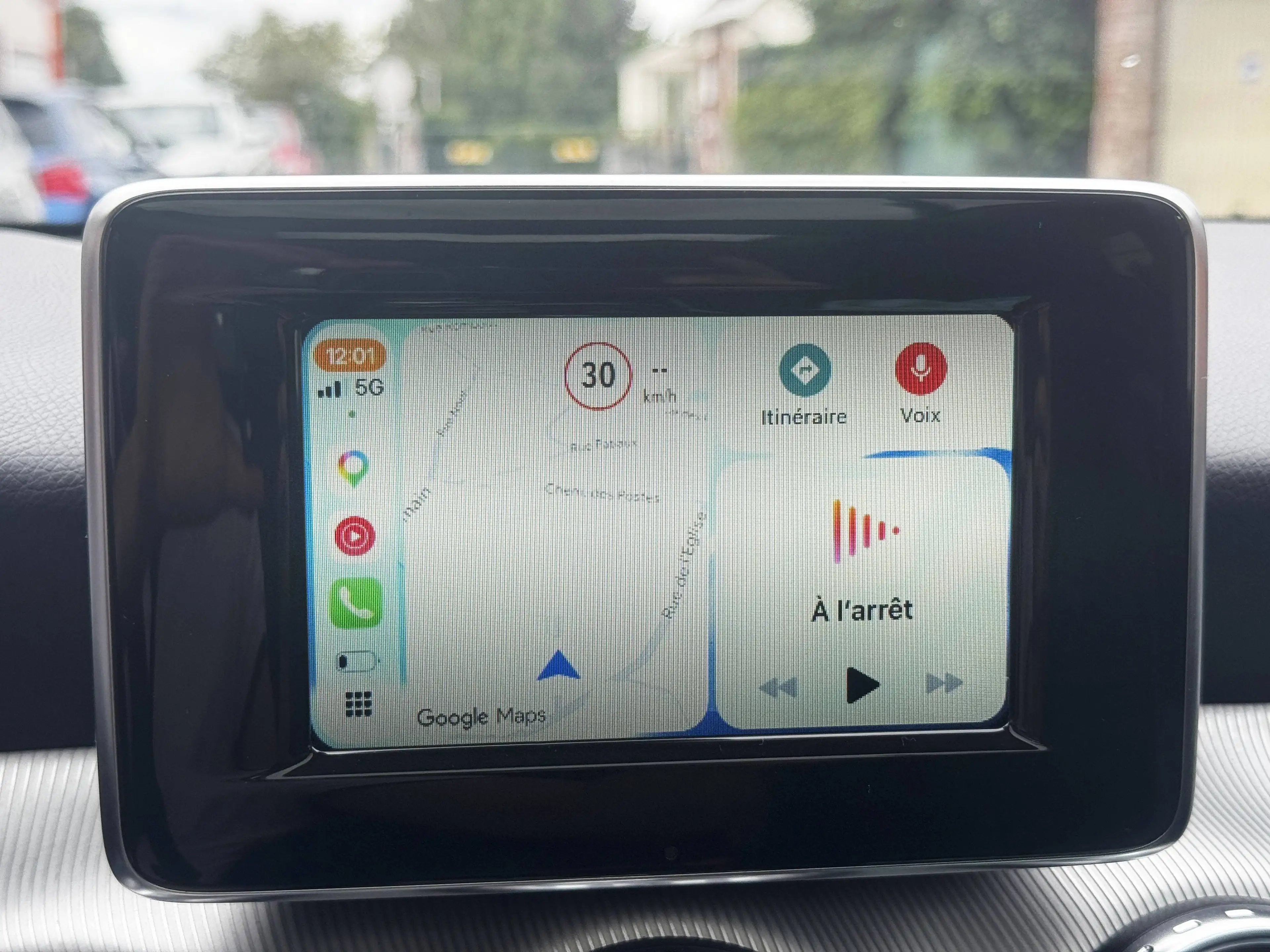 Mercedes-Benz GLA 200 GLA 200 d BOITE AUTO RARE EN FULL FULL OPTIONS APPLE CARPLAY — photo 8
