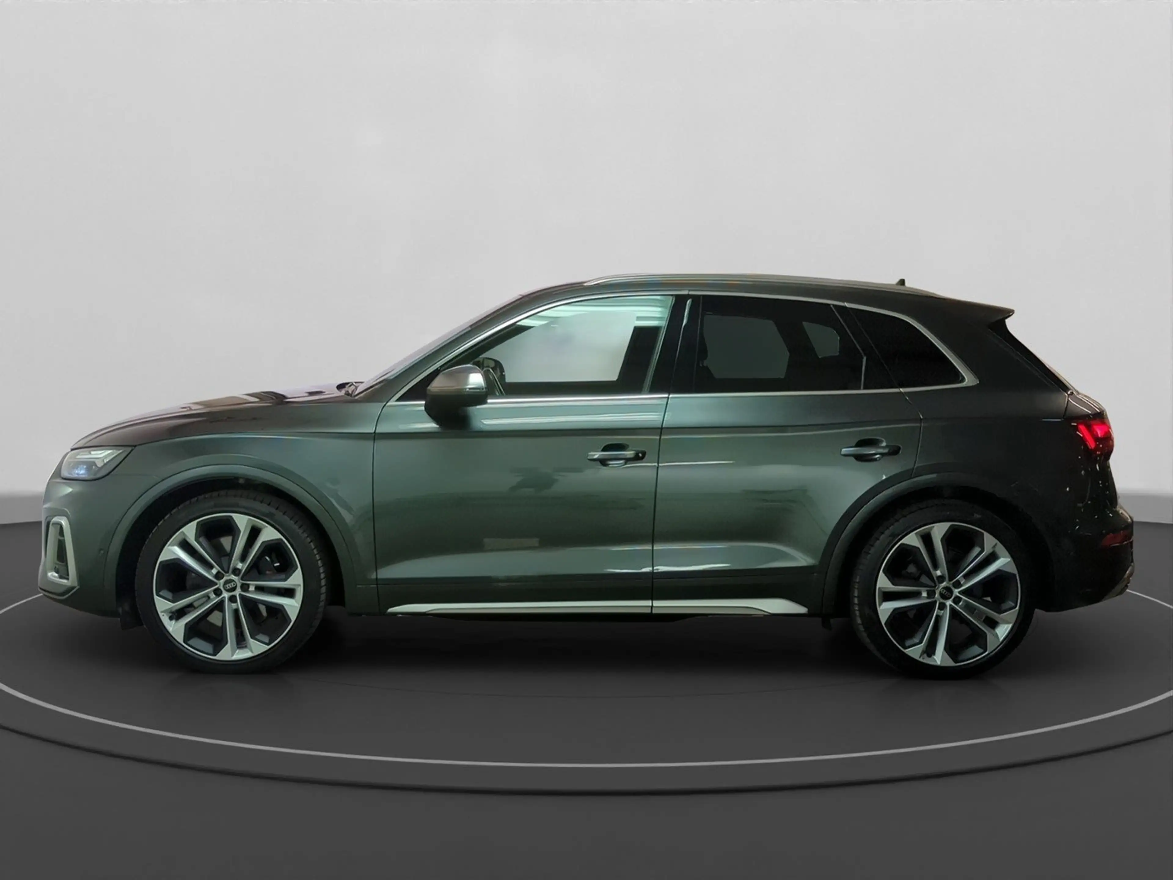 Audi SQ5 3.0 TDI quat tiptronic AHK LED PANO STHZG — photo 3