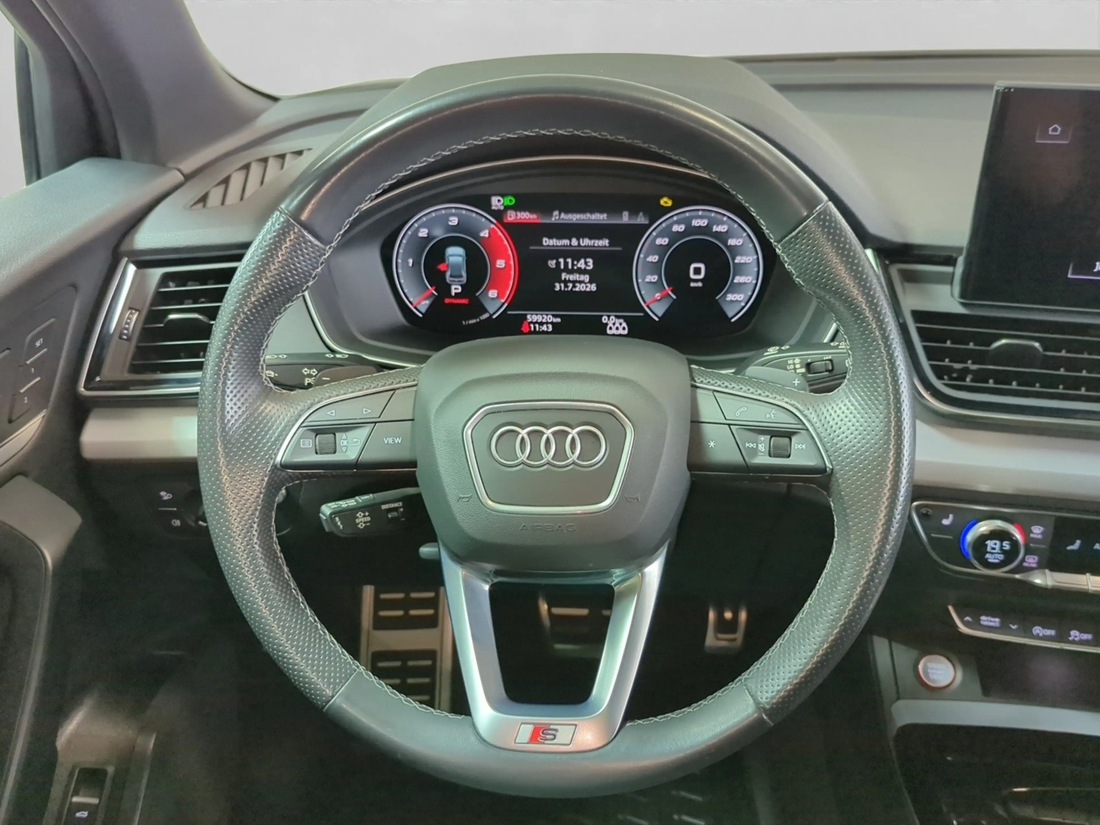 Audi SQ5 3.0 TDI quat tiptronic AHK LED PANO STHZG — photo 9