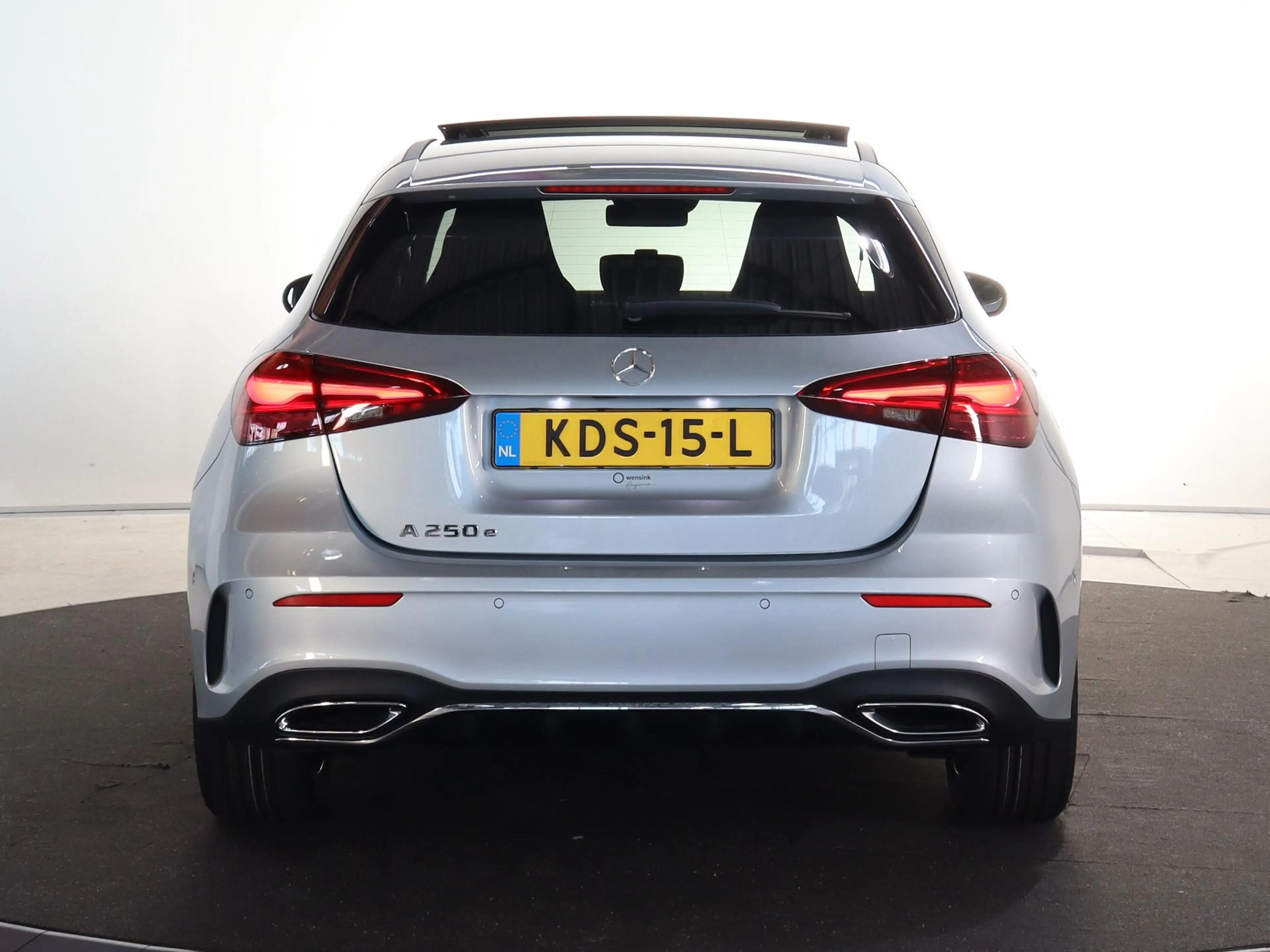 Mercedes-Benz A 250 250e Business Solution AMG | Panoramaschuifdak | S — photo 4