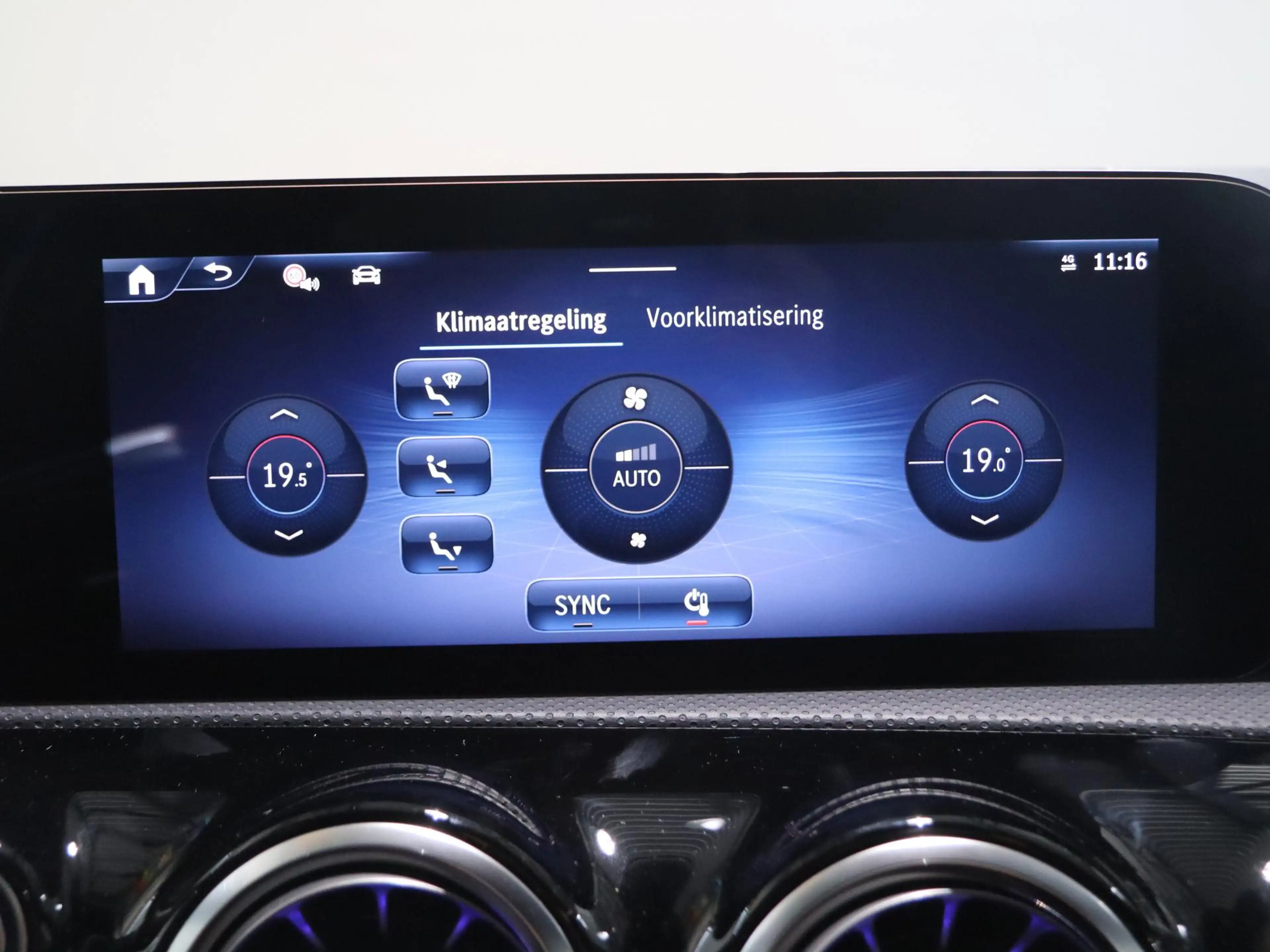 Mercedes-Benz A 250 250e Business Solution AMG | Panoramaschuifdak | S — photo 11