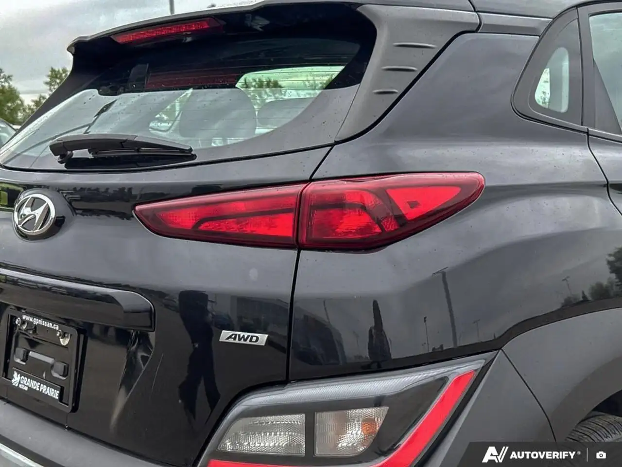 Hyundai KONA снимка Hyundai KONA