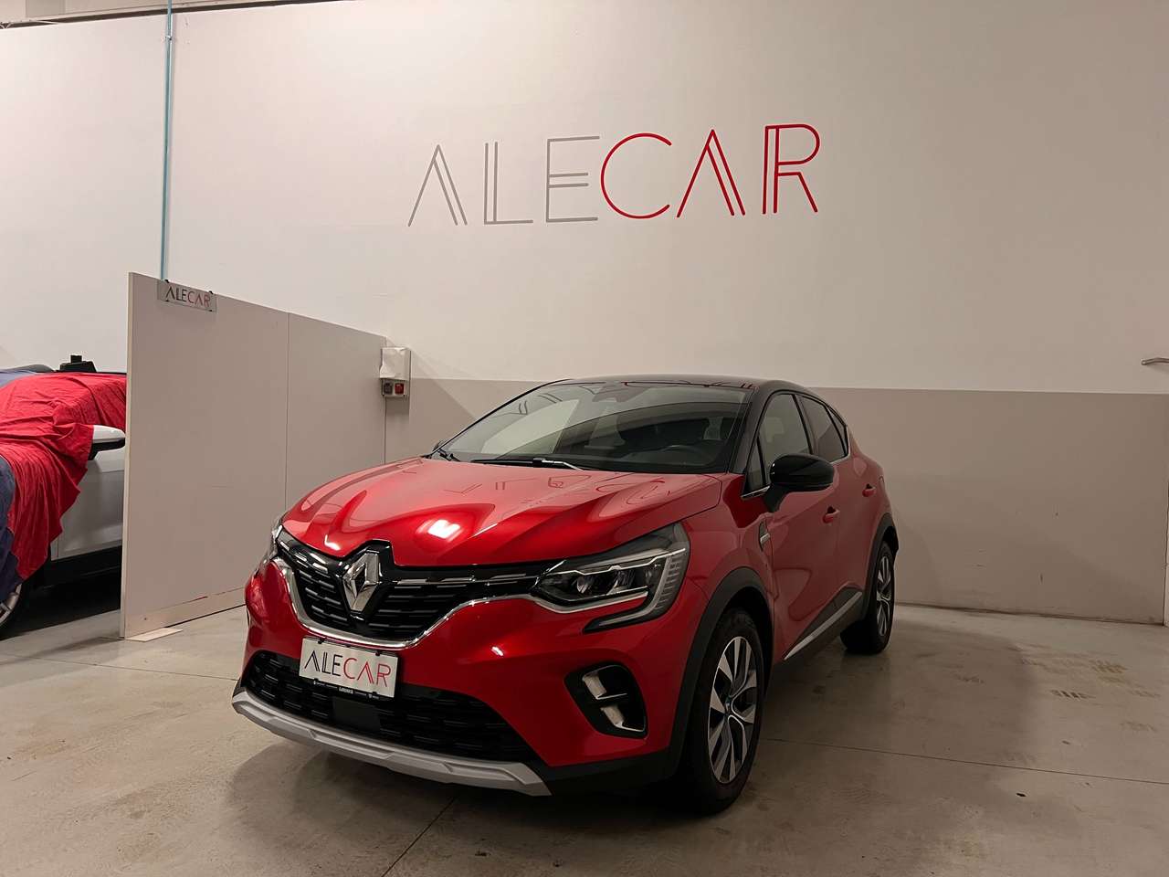 Renault Captur 1.6 E-Tech Plug-in  Intens 160cv auto my21