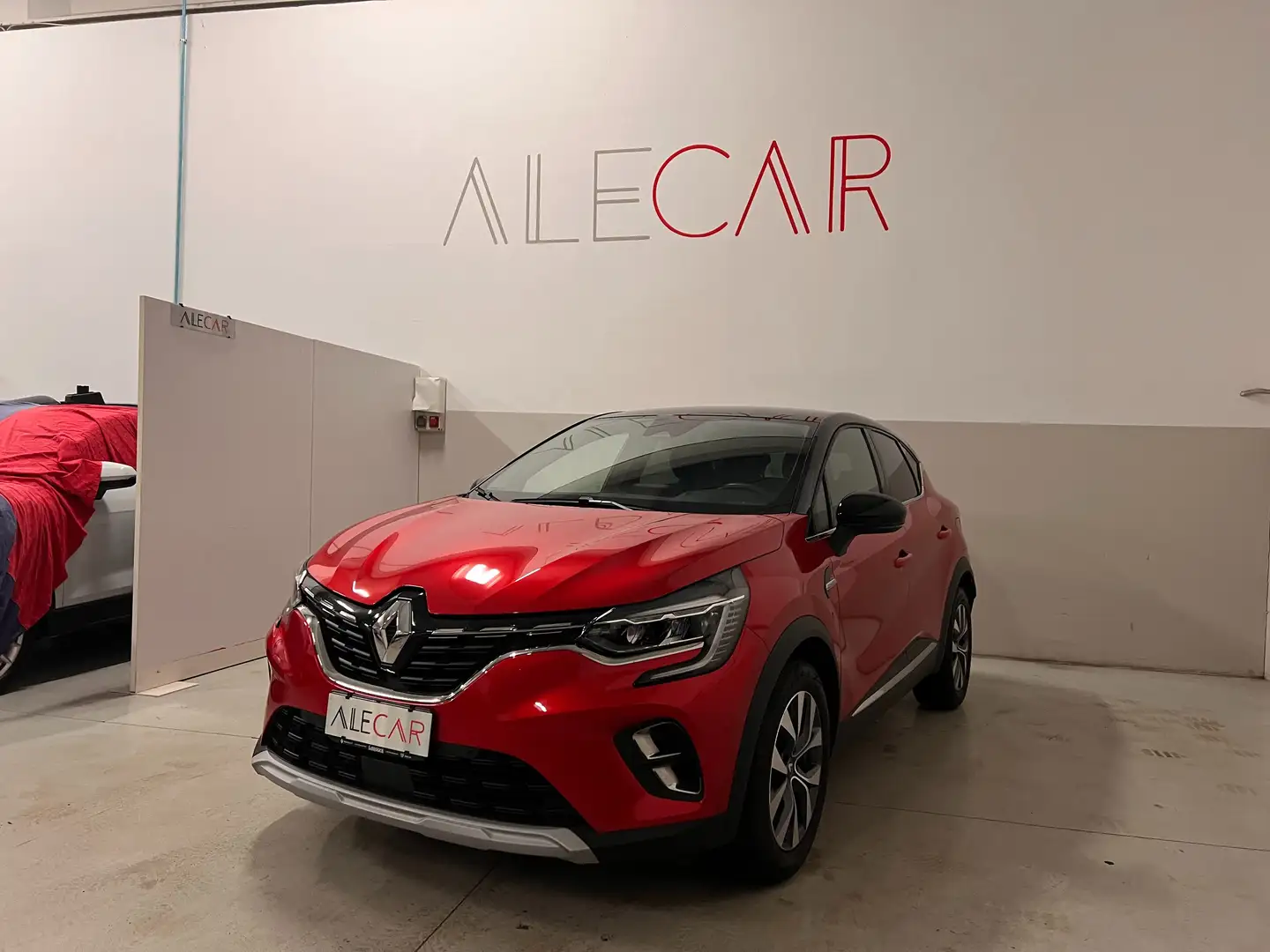 Renault Captur 1.6 E-Tech Plug-in  Intens 160cv auto my21 Rosso - 1