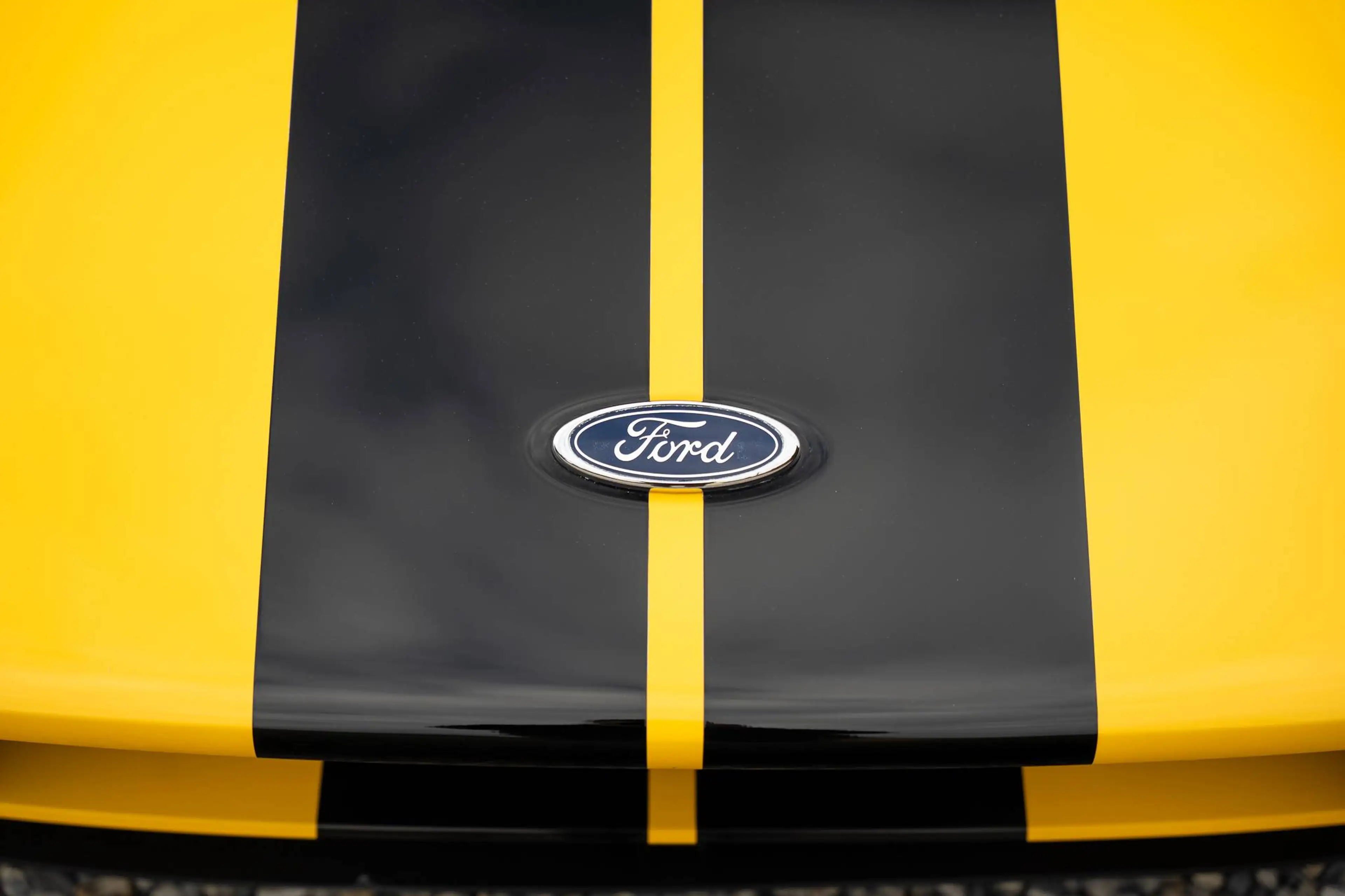 Ford GT 1 of 172 Speed Yellow — photo 4