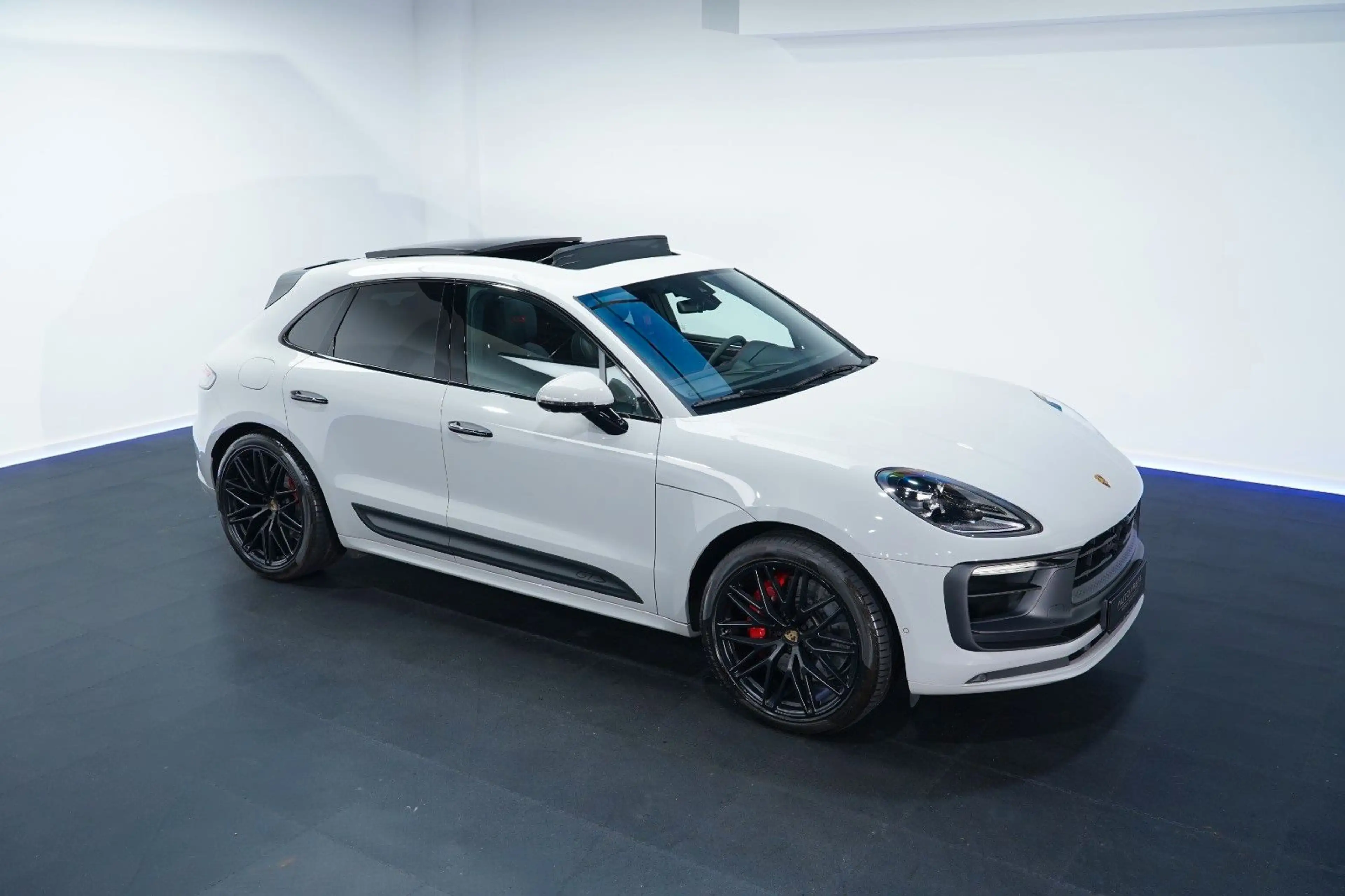 Porsche Macan GTS PDLS+/KREIDE/CHRONO/PANO/AHK/ACC/CARBN — photo 7