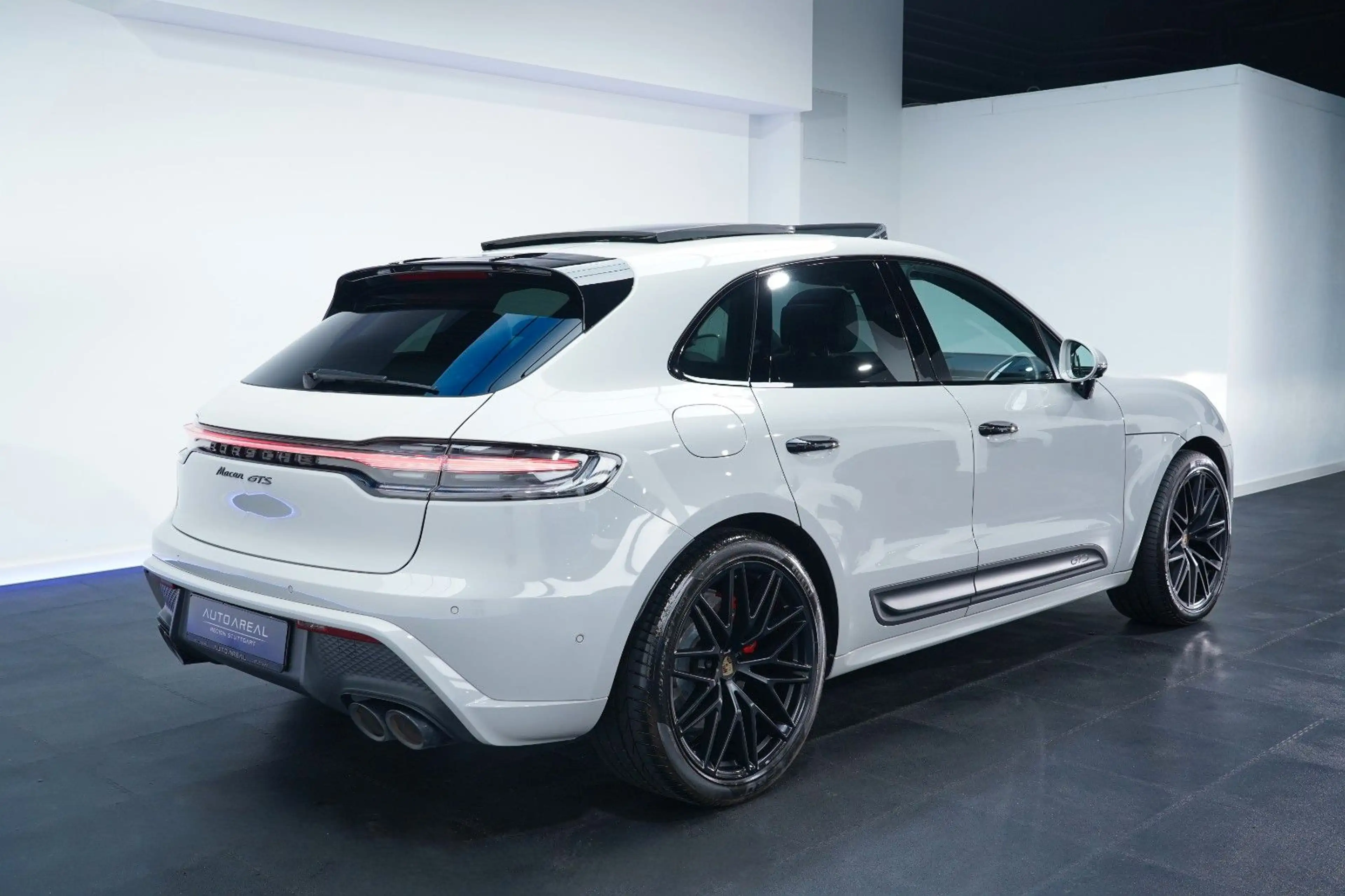 Porsche Macan GTS PDLS+/KREIDE/CHRONO/PANO/AHK/ACC/CARBN — photo 2