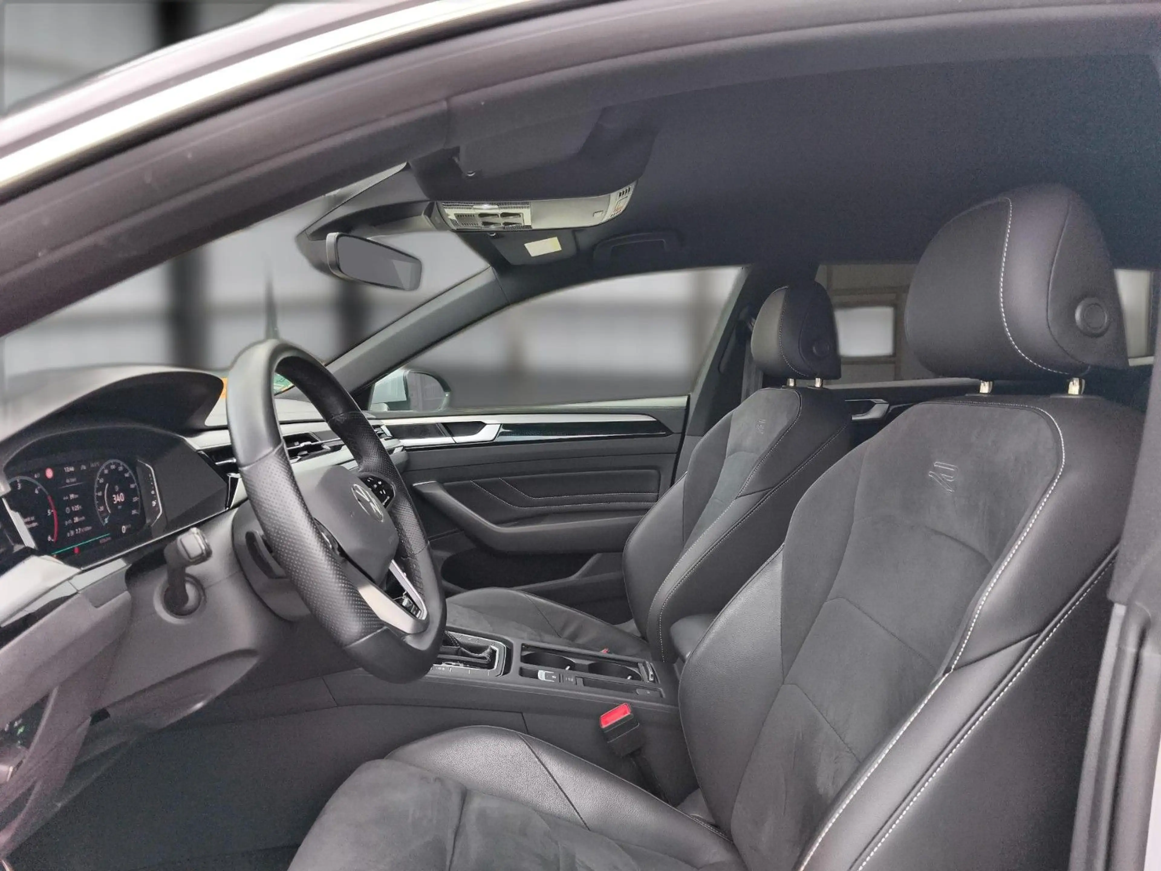 Volkswagen Arteon Shooting Brake R-Line 4M LED ACC APP — photo 11