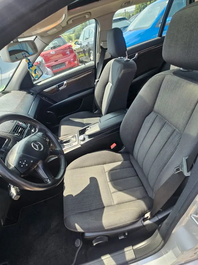 Ford Kuga Titanium Grau - 2