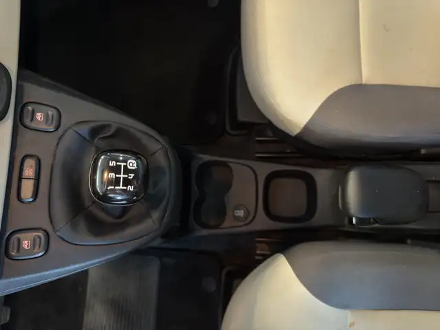 Fiat Panda view 12