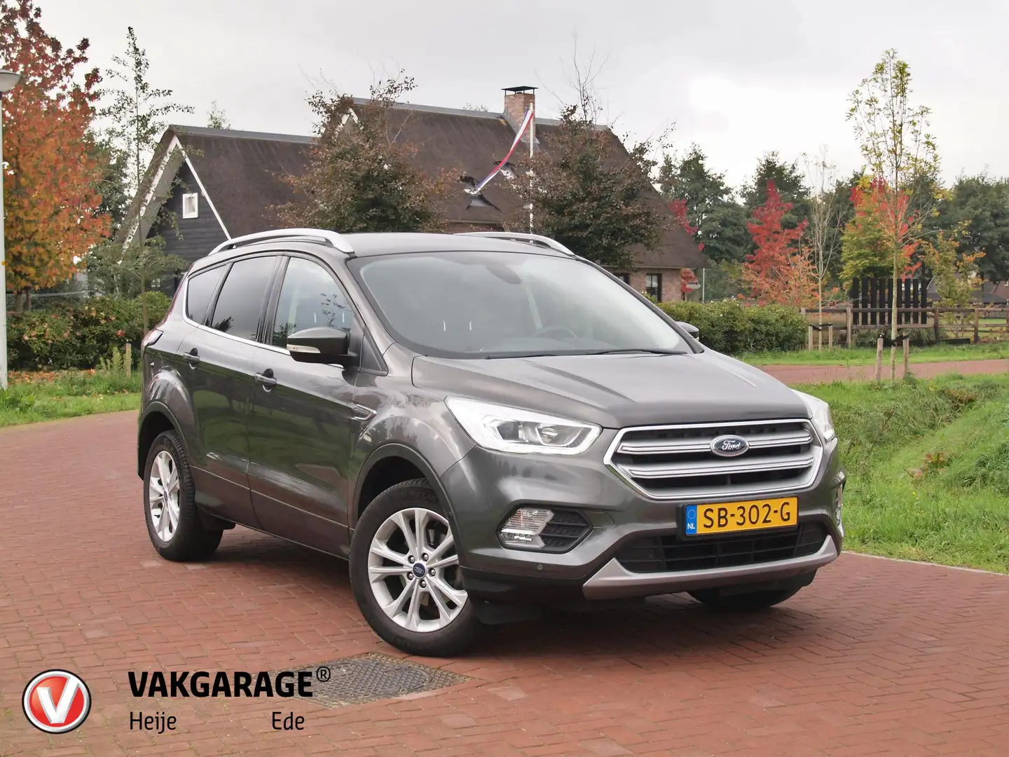 Ford Kuga 1.5 EcoBoost Titanium | Apple Carplay | Camera | C Grijs - 1