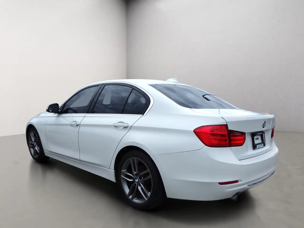 BMW 3 Series снимка BMW 3 Series