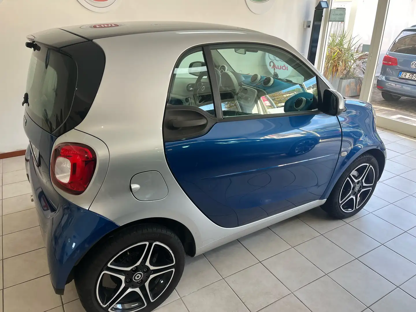 smart forTwo Fortwo 1.0 Urban (sport edition1) 71cv Blu/Azzurro - 1