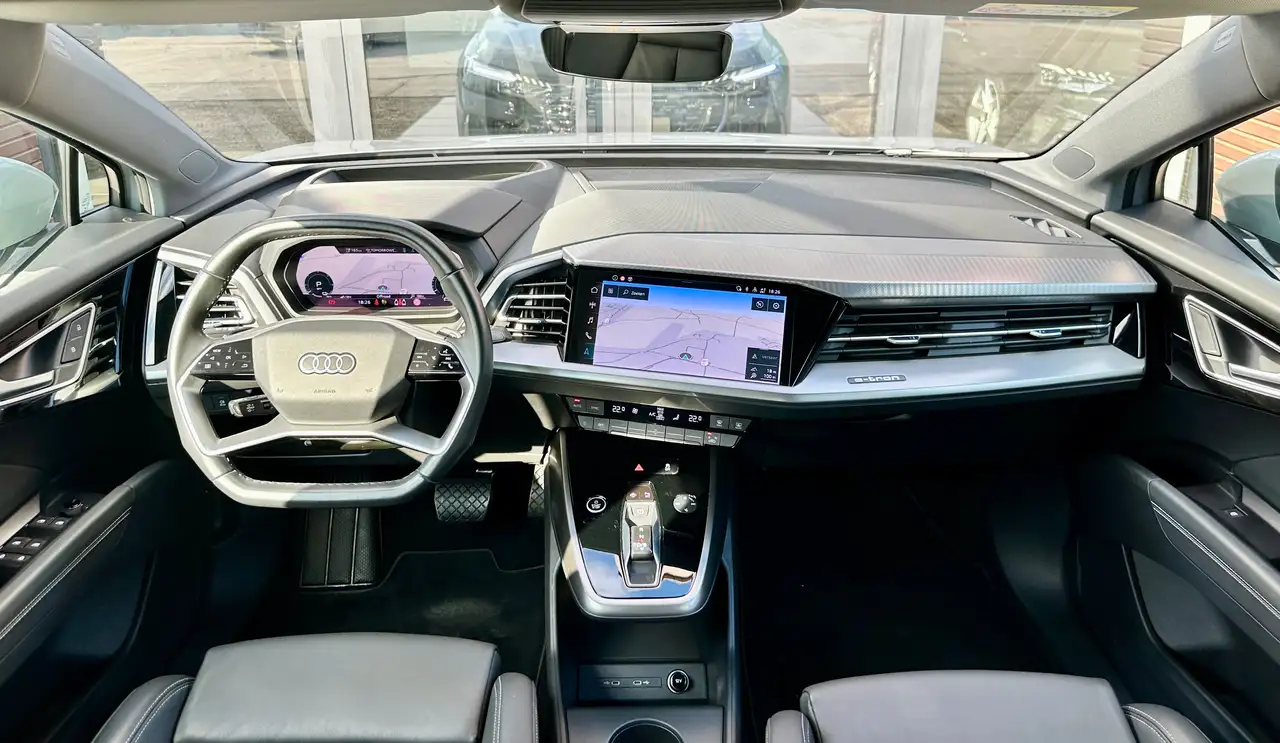 Audi Q4 82 kWh 40 S-LINE/HuD/ACC/CAMERA/LEDER/AMBI/CARPLAY/VIRTUAL, миниатюра 15
