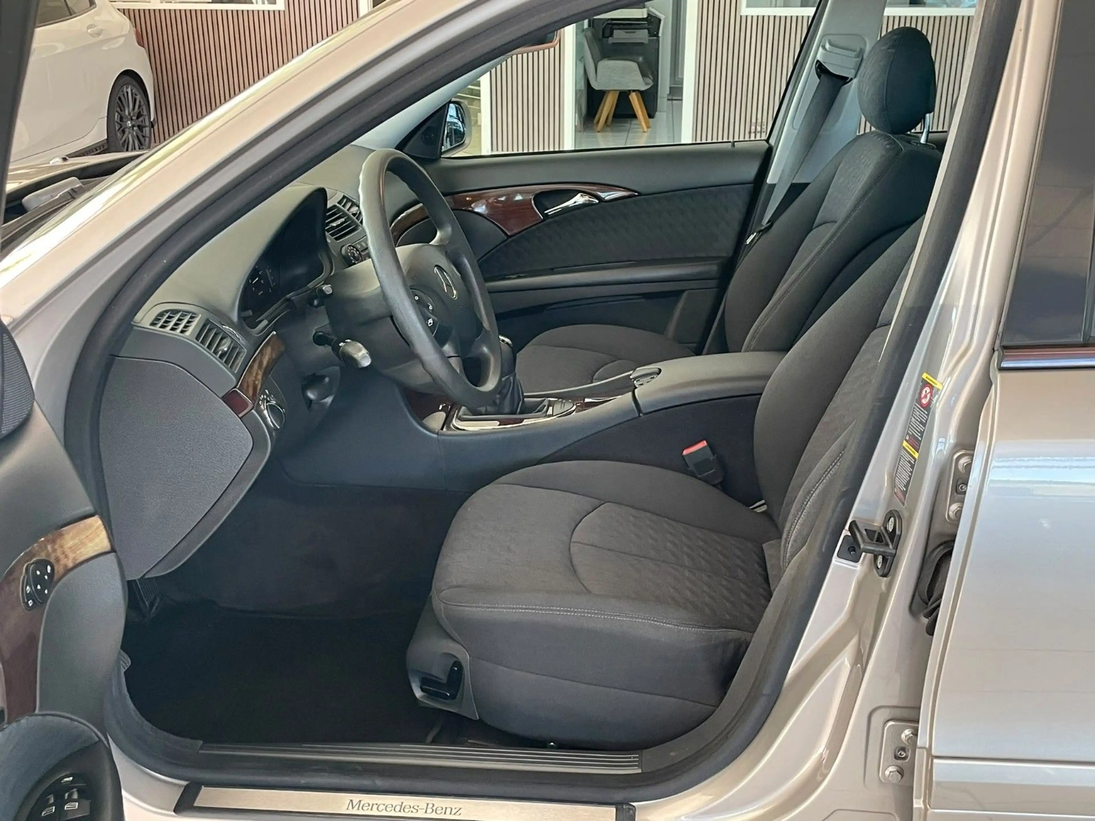 Mercedes-Benz E 200 Kompressor+Scheckheft+Klima+AHK+Tempomat — photo 8