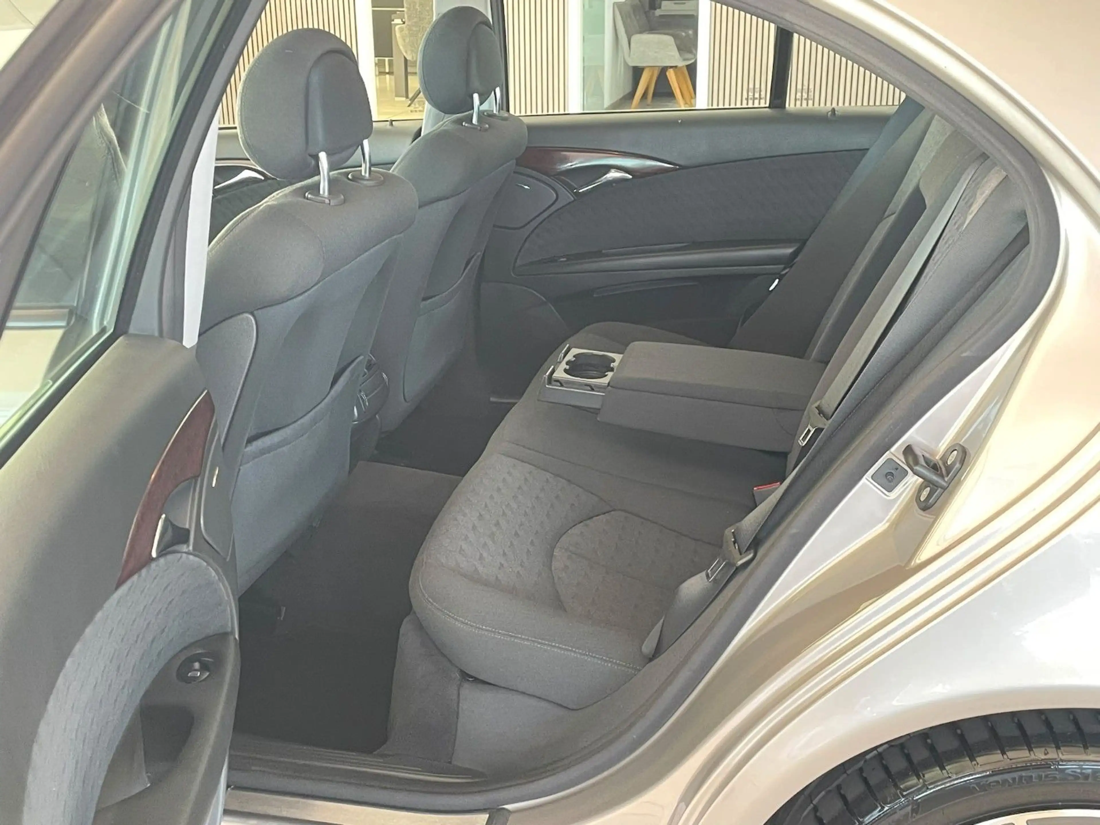 Mercedes-Benz E 200 Kompressor+Scheckheft+Klima+AHK+Tempomat — photo 11