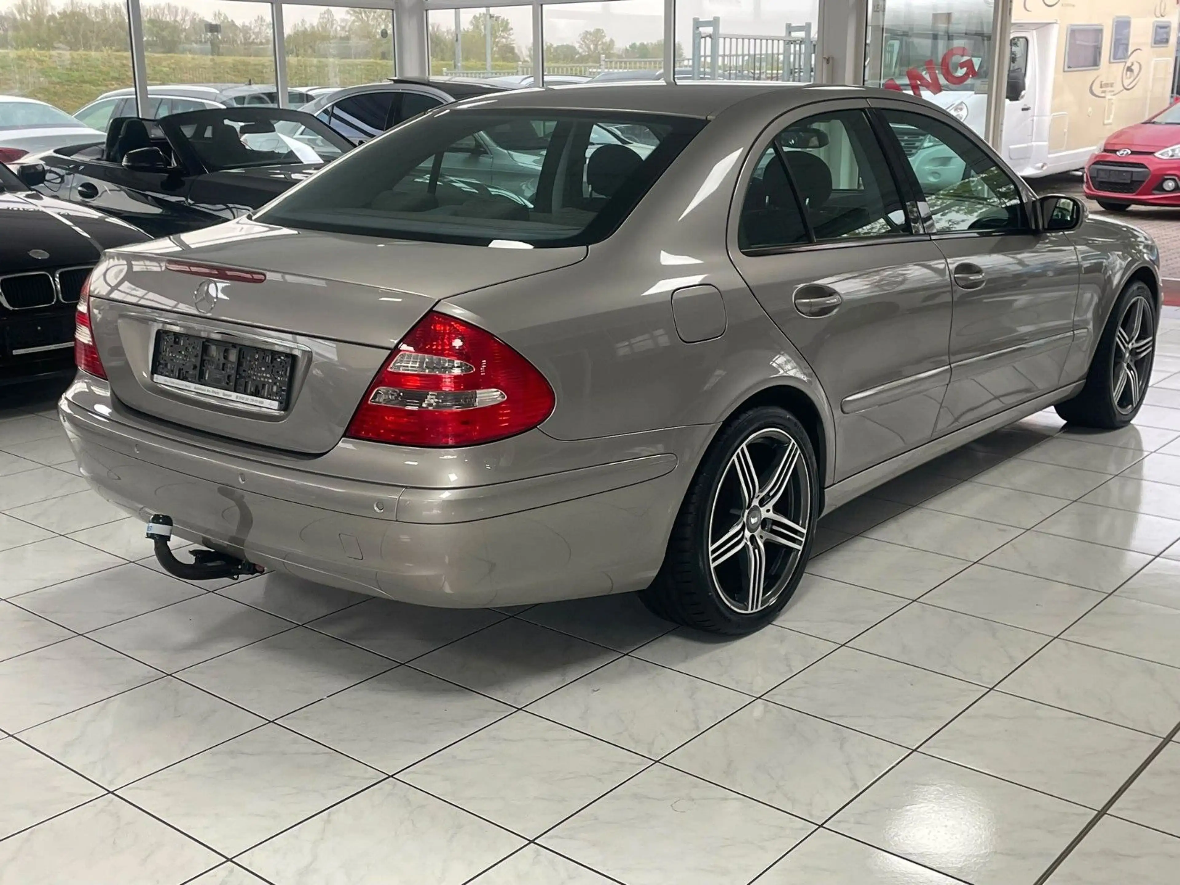 Mercedes-Benz E 200 Kompressor+Scheckheft+Klima+AHK+Tempomat — photo 3