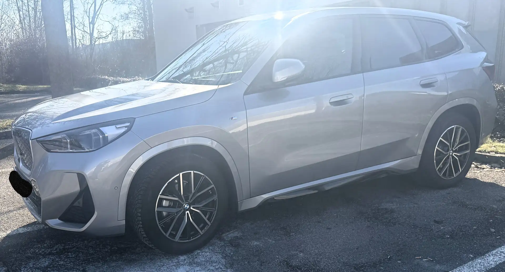 BMW iX1 iX1 eDrive20 66,5kWh Silber - 2