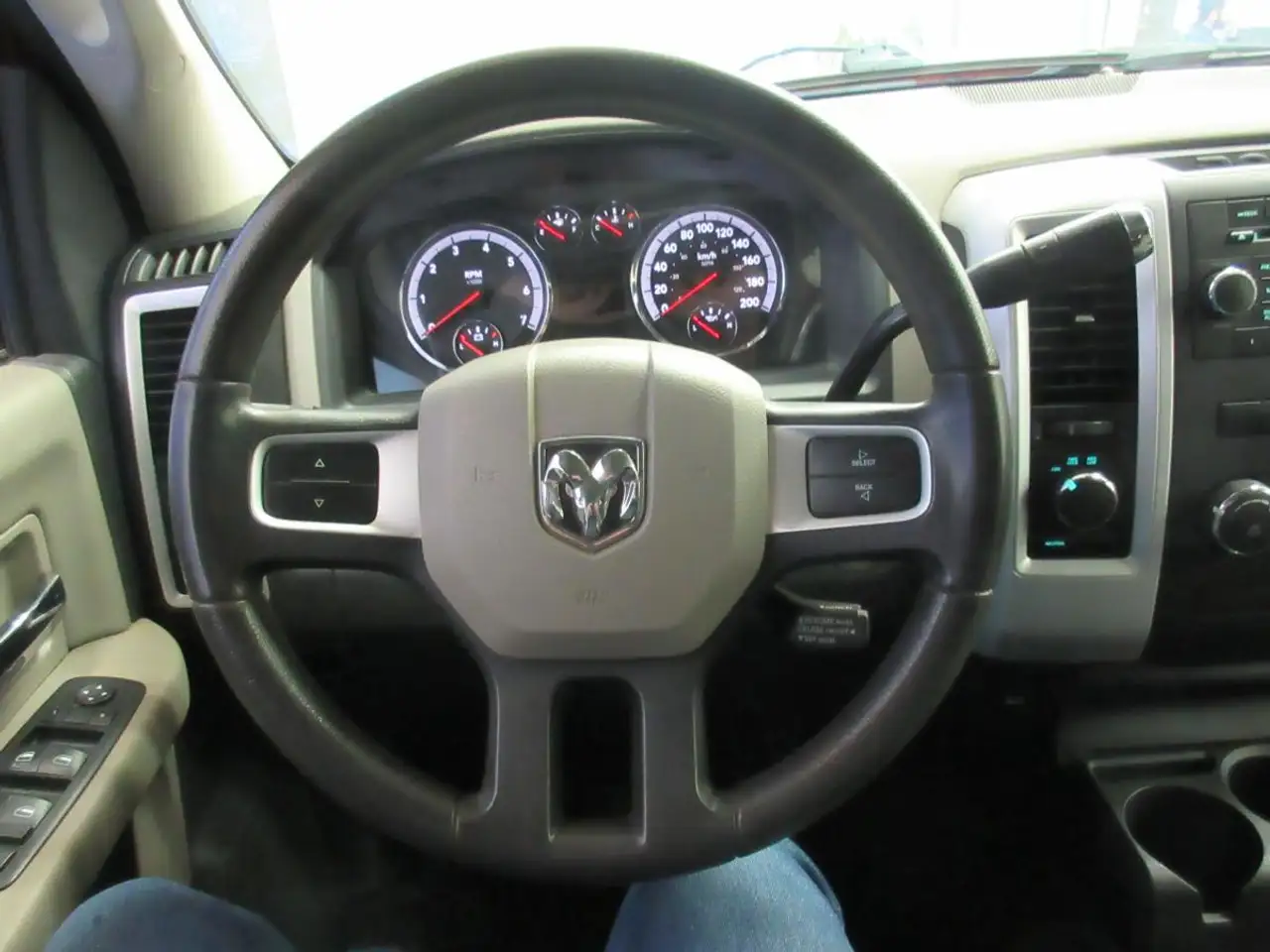 RAM 1500 снимка RAM 1500