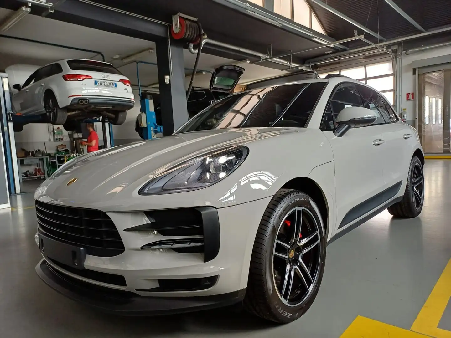 Porsche Macan 2.0 245cv PDK Gris - 1