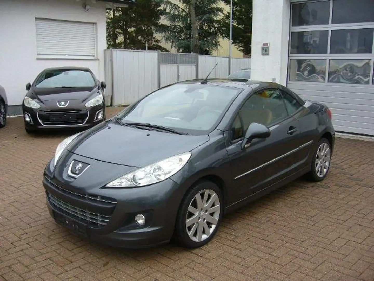 Peugeot 207 CC*120*1-Hand*Platinum*Navi*Leder* Grijs - 1