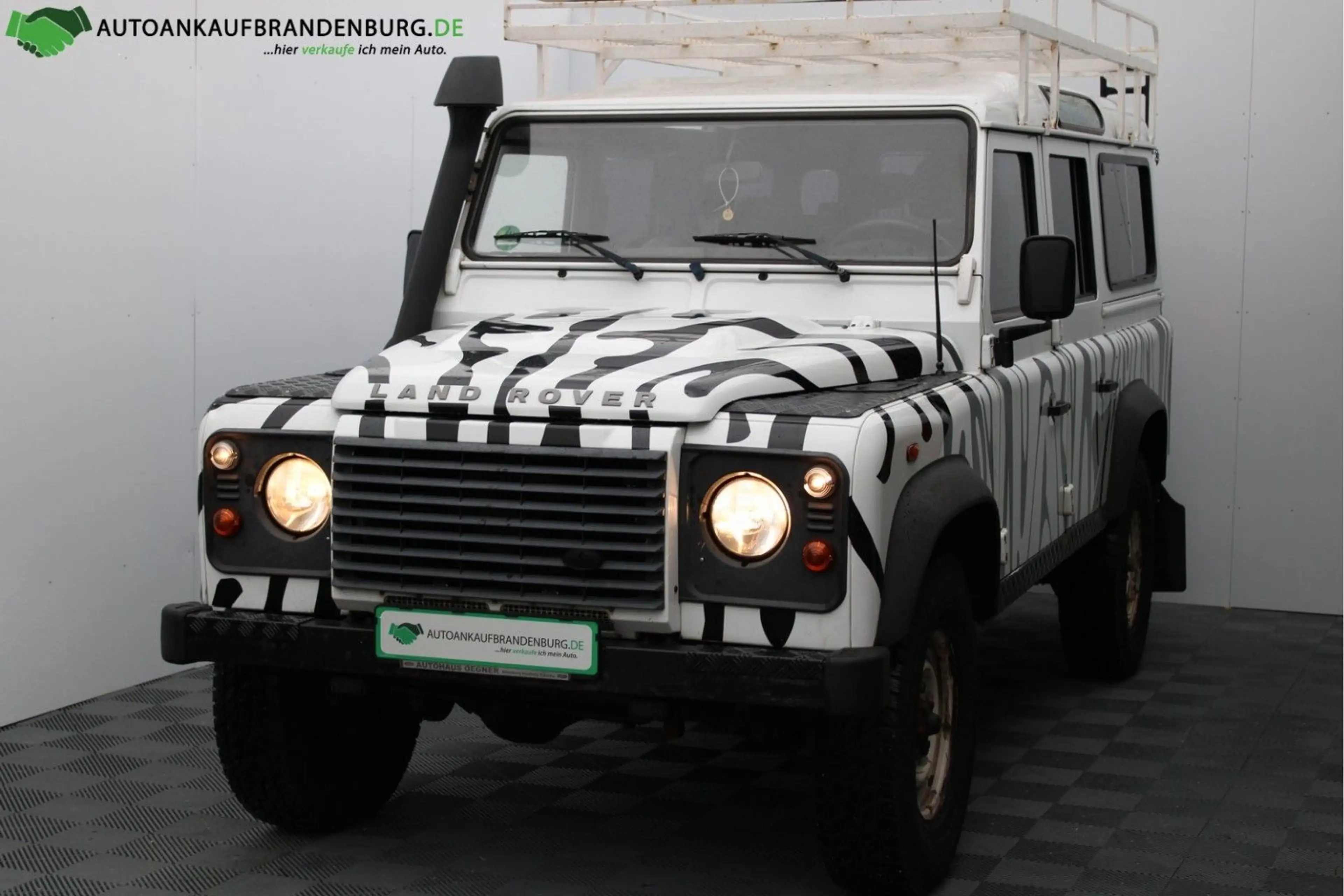 Land Rover Defender 110 E Station Wagon