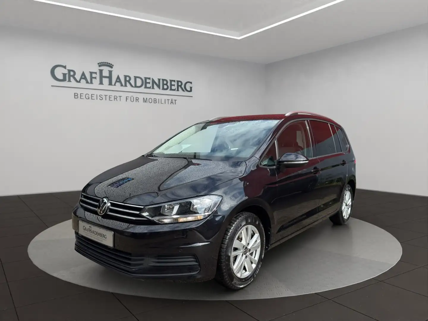 Volkswagen Touran Comfortline 1.5 TSI DSG 7Sitze Navi AHK Zwart - 1