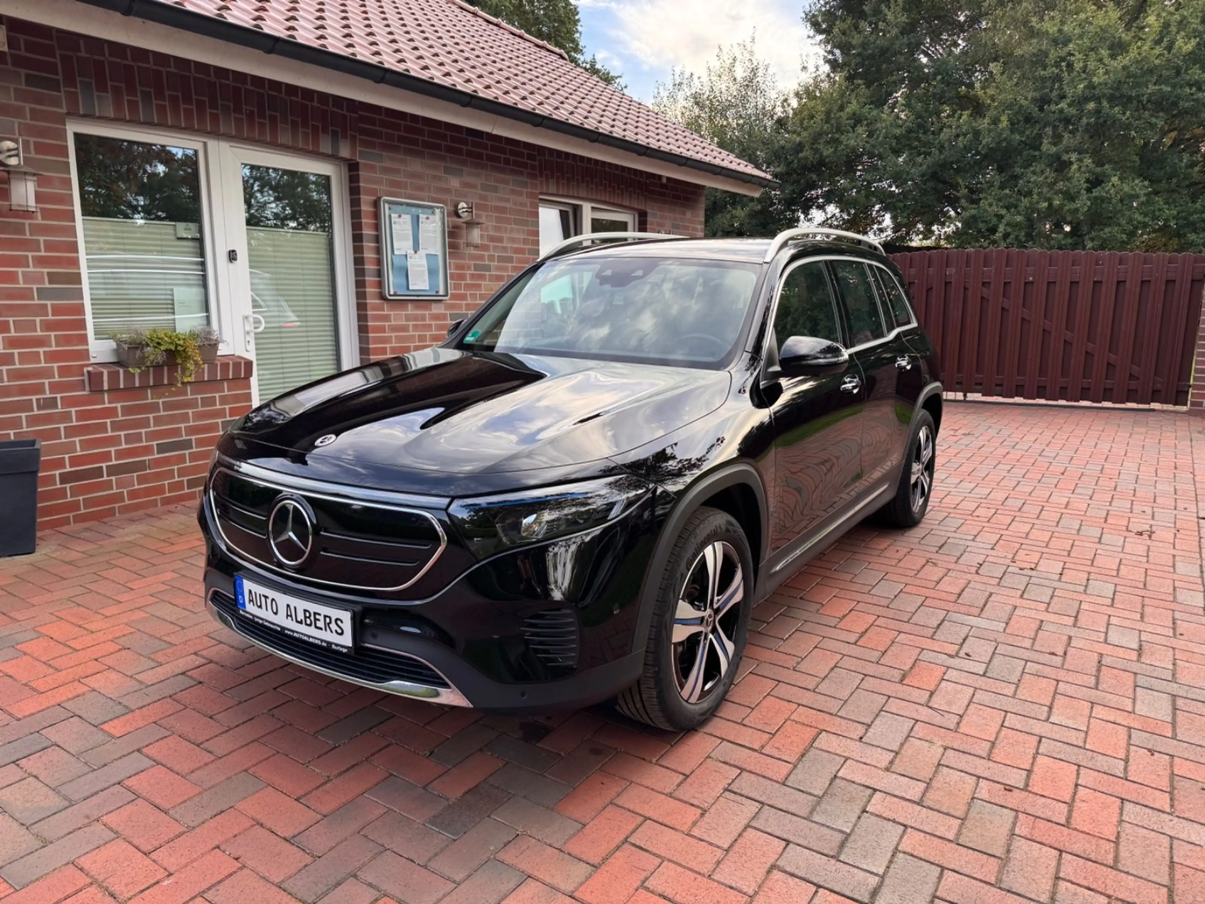 Mercedes-Benz EQB 250 Progressive 7-Sitzer!!!